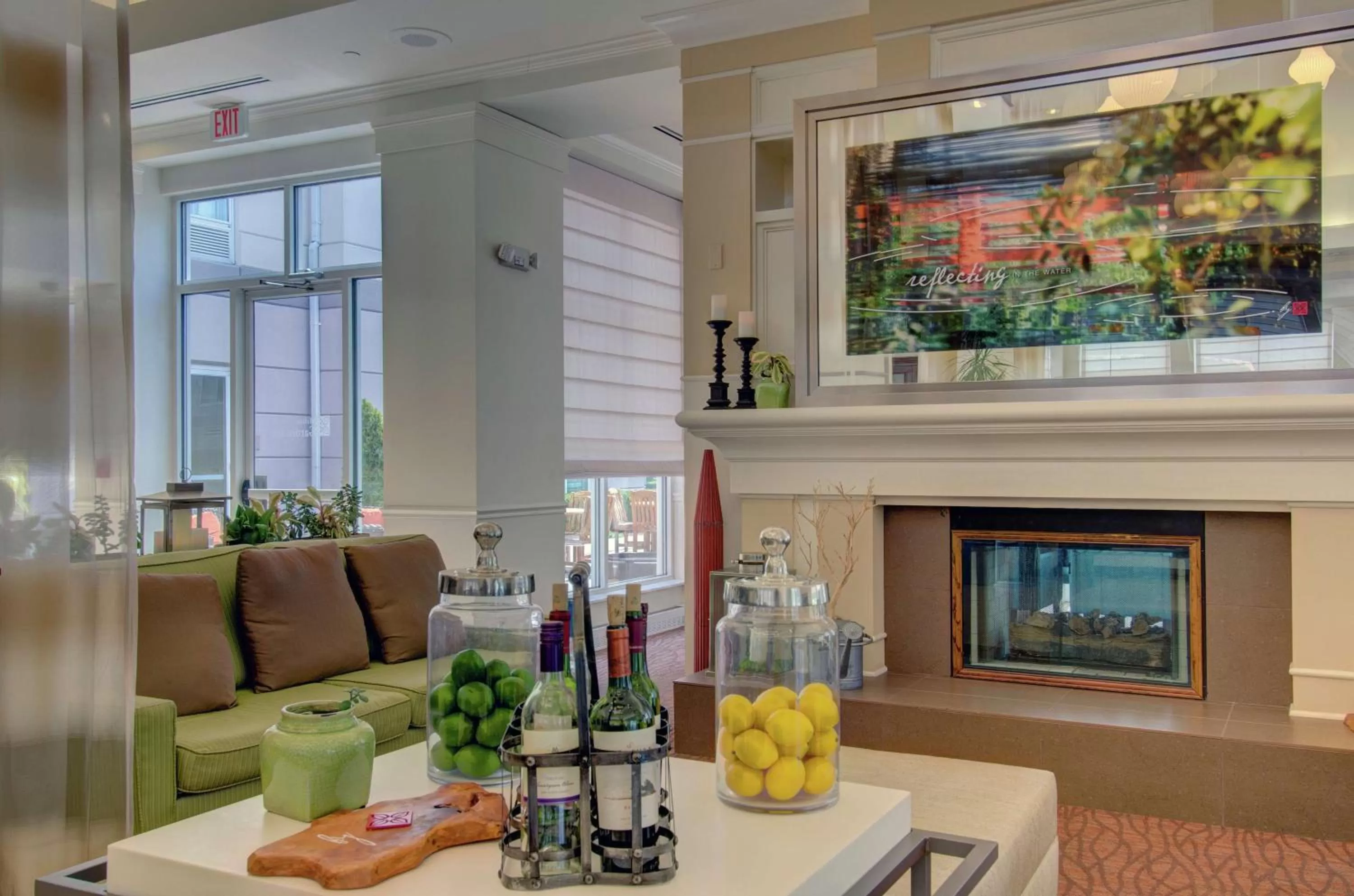 Lobby or reception in Hilton Garden Inn Norwalk