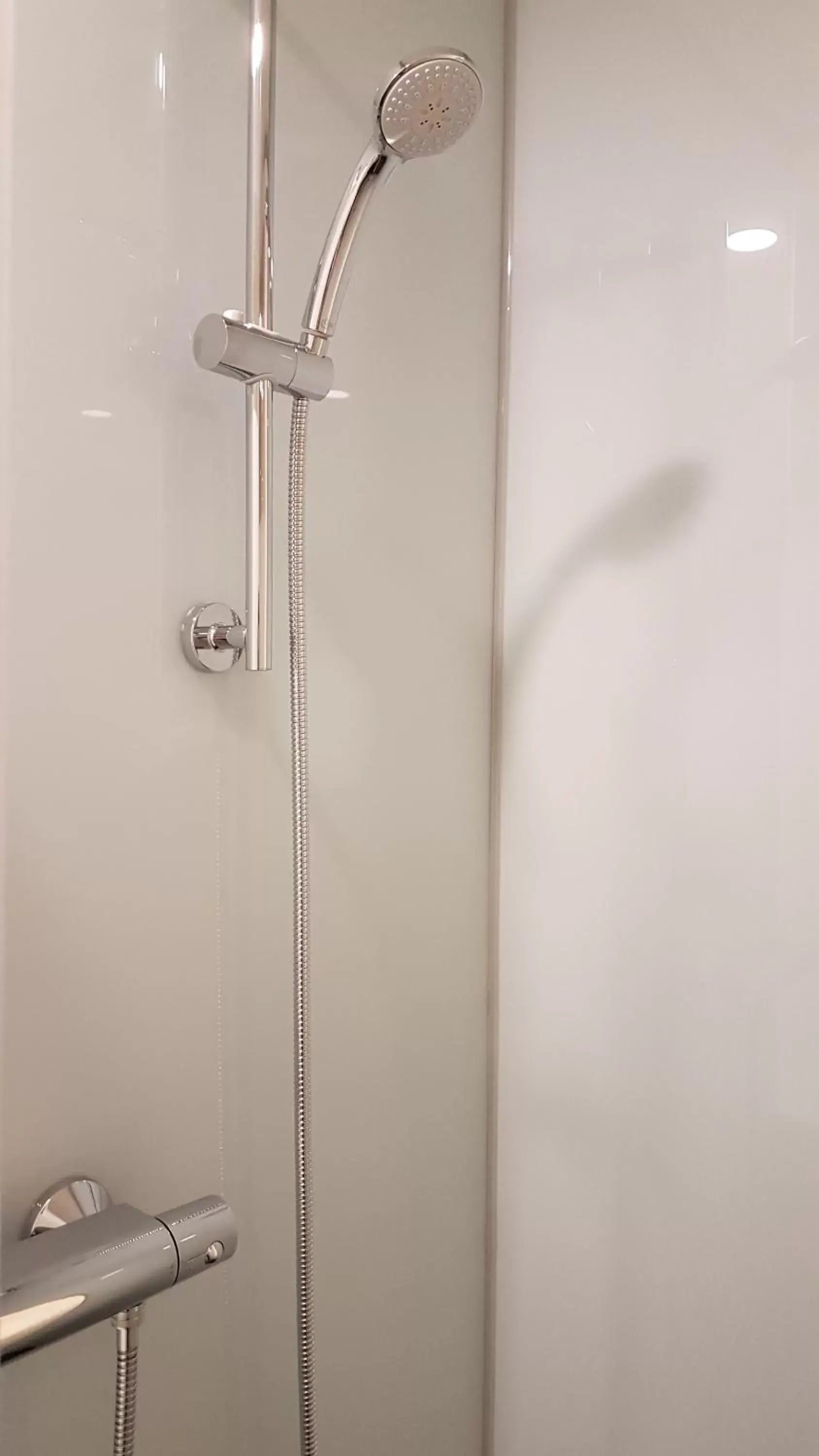 Shower, Bathroom in easyHotel Amsterdam Arena Boulevard
