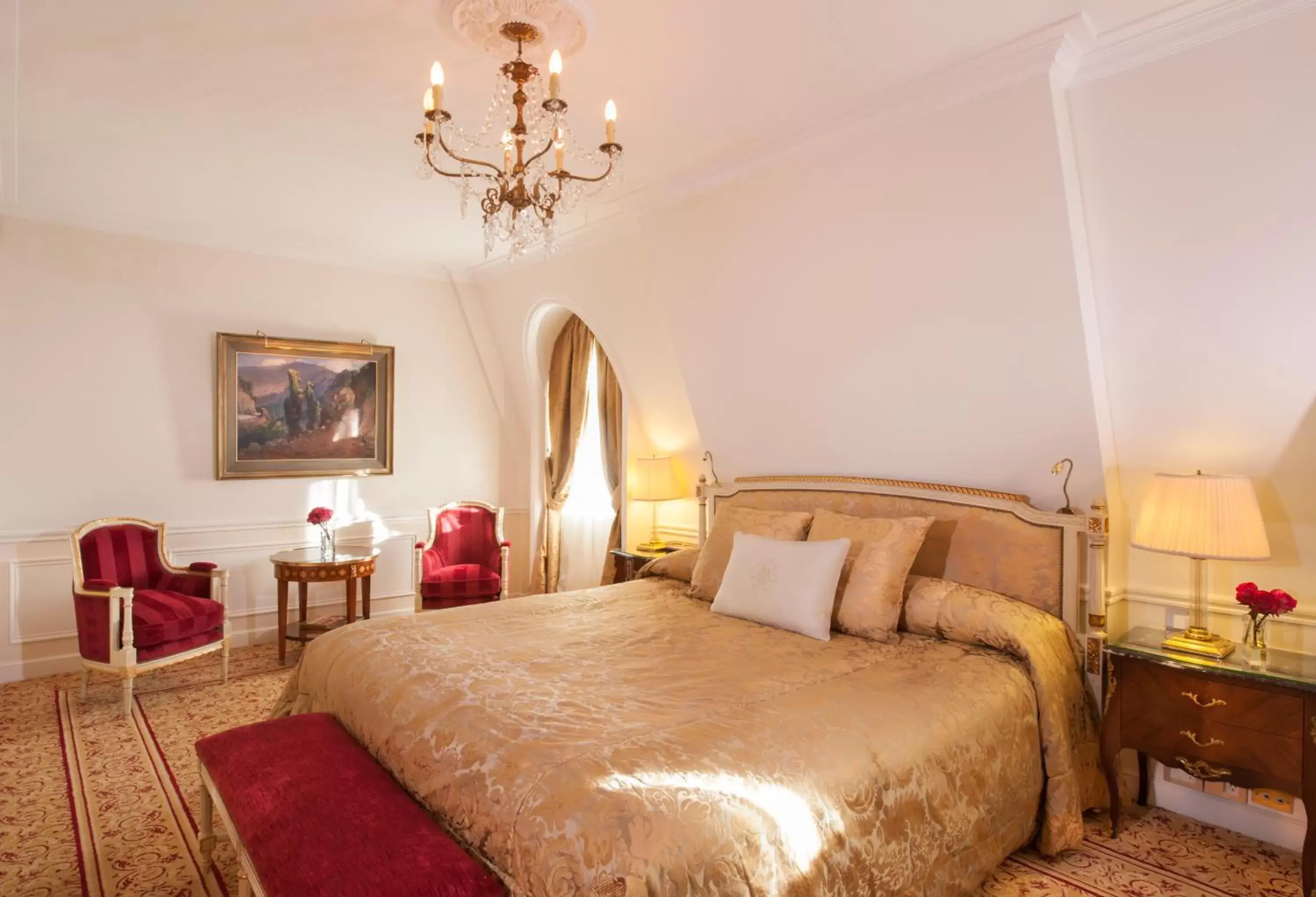 Bed in Alvear Palace Hotel - Leading Hotels of the World