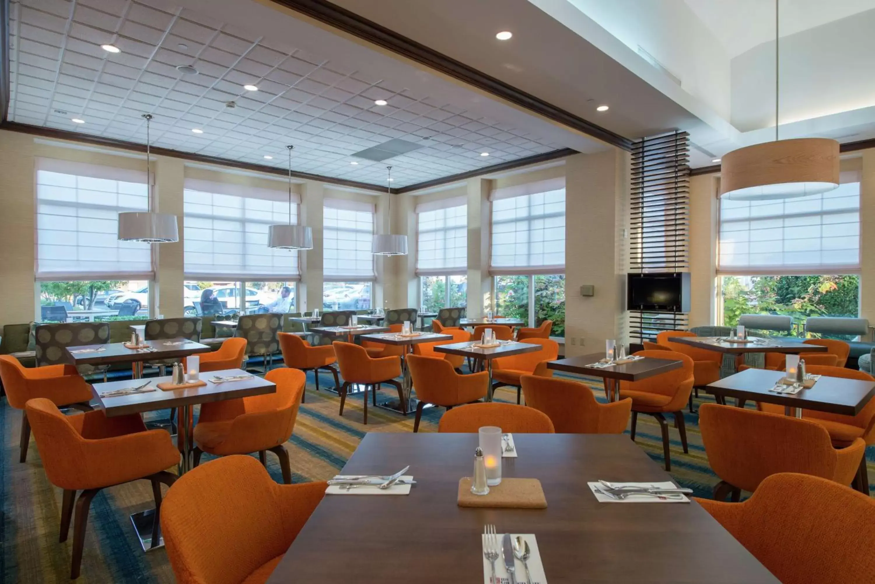 Dining area, Restaurant/Places to Eat in Hilton Garden Inn Tupelo