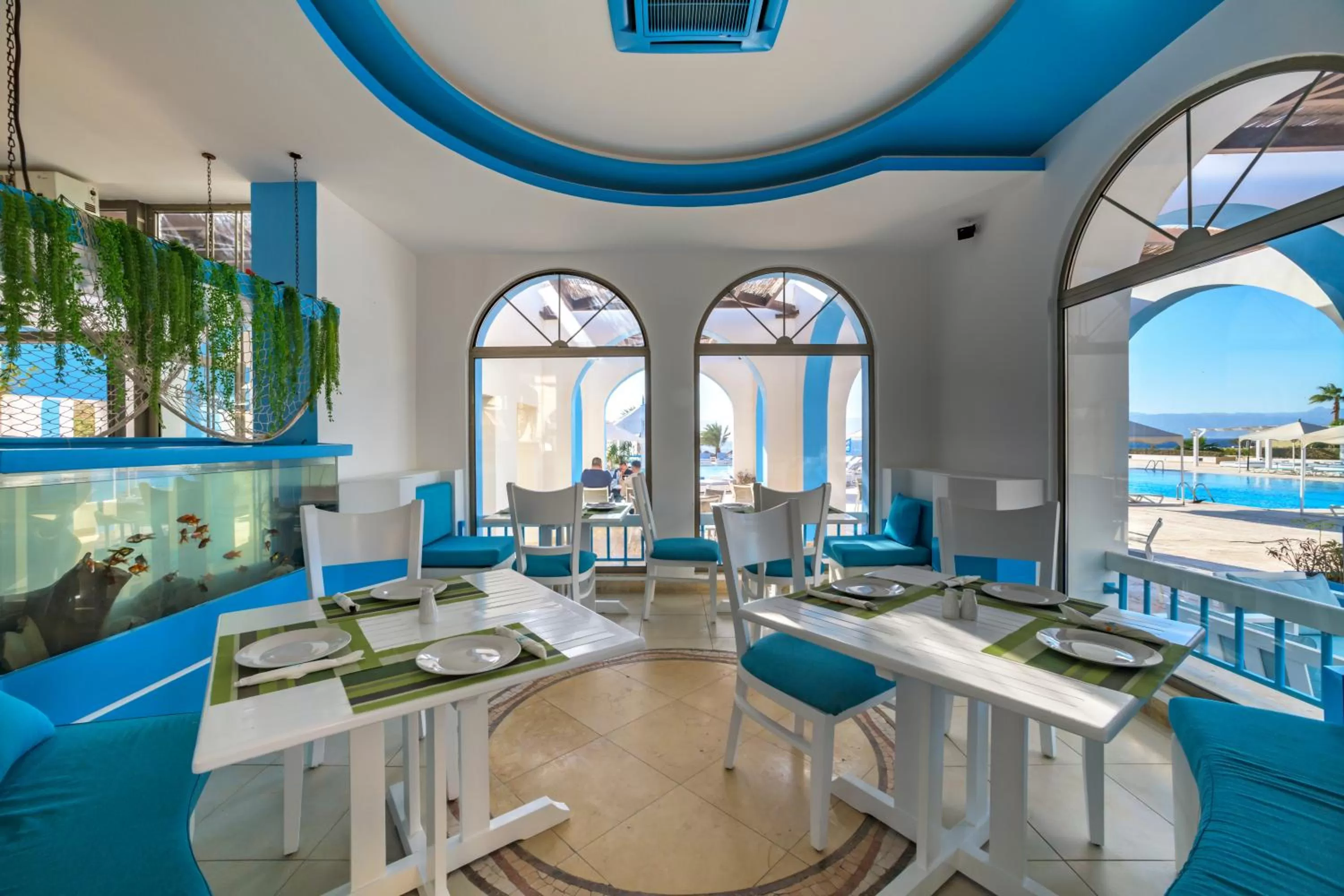 Restaurant/places to eat in Tala Bay Residence - Families Only