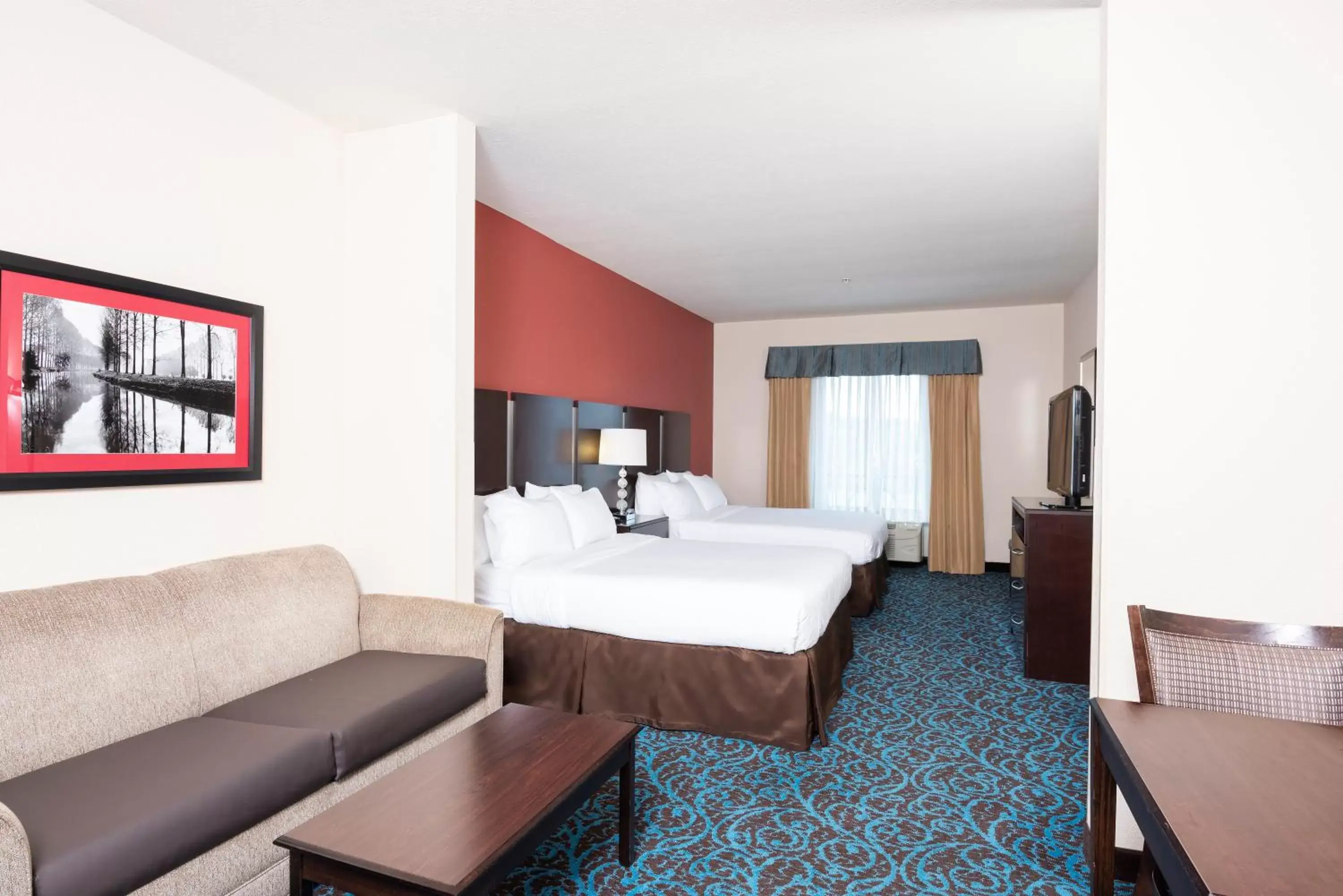 Photo of the whole room in Holiday Inn Express & Suites - New Philadelphia Southwest, an IHG Hotel