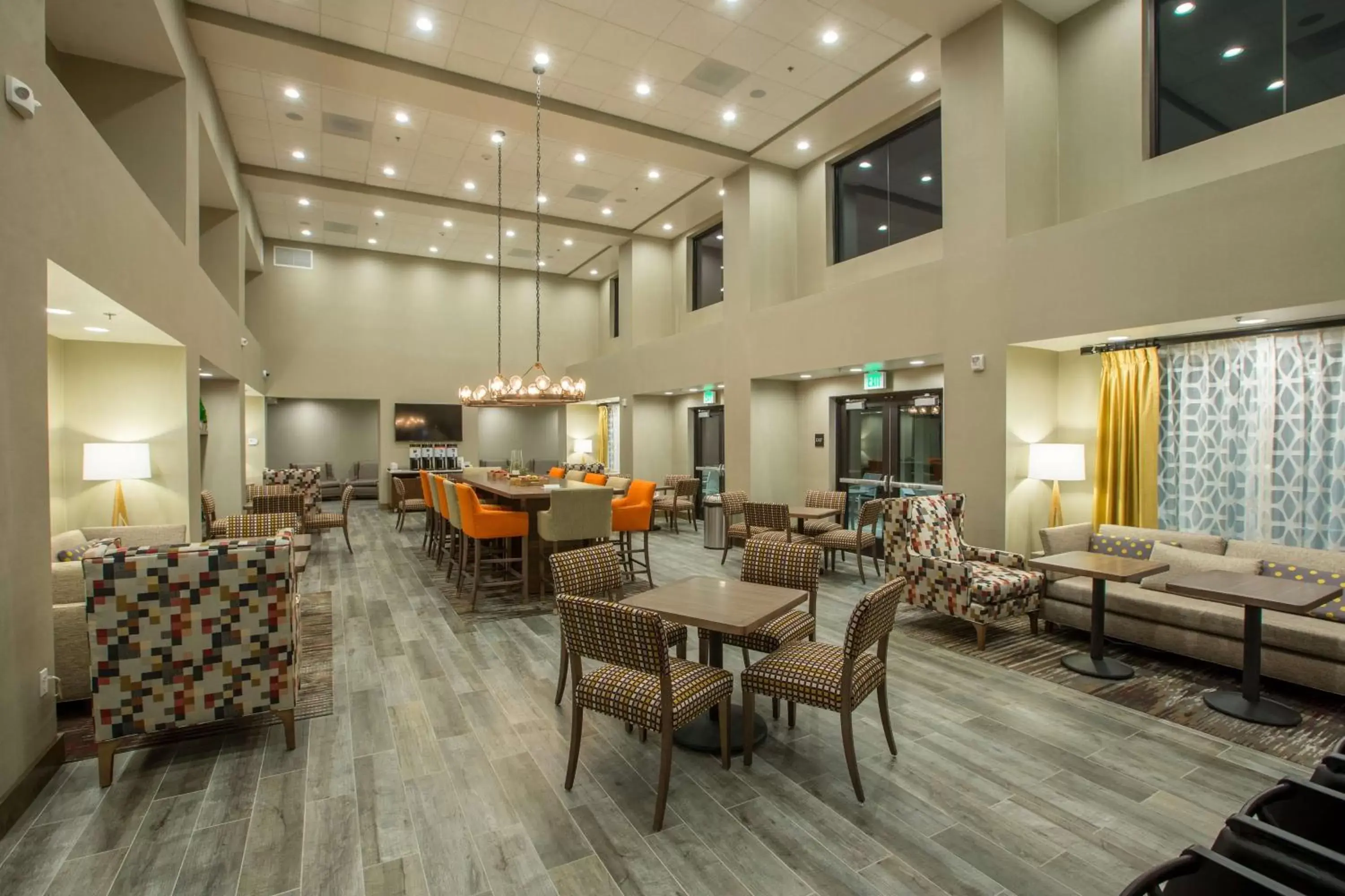 Dining area, Restaurant/Places to Eat in Hampton Inn & Suites Buellton/Santa Ynez Valley, Ca