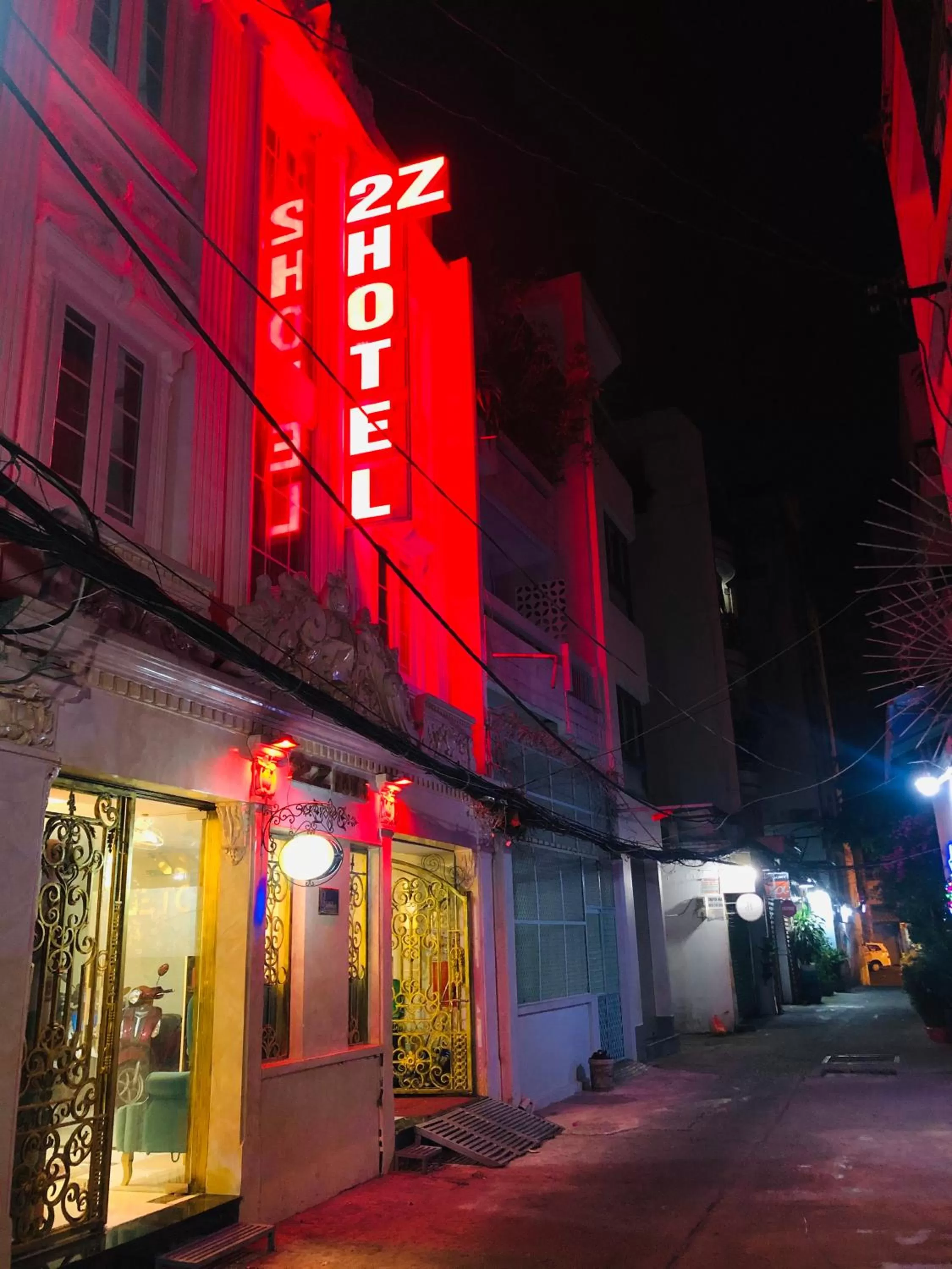 Property building in 2Z Hotel- 149 Lê Thị Riêng