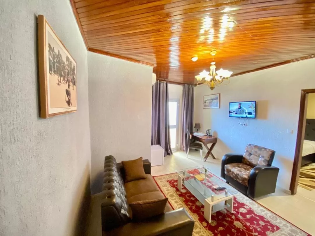 Seating area in Fini Hotel Bobende