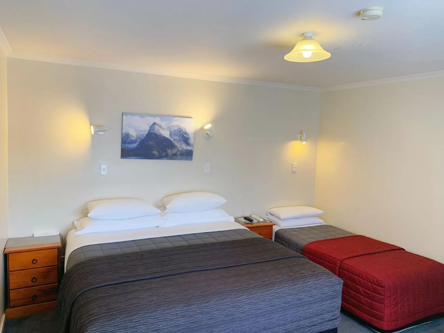 Bed in Amber Court Motel