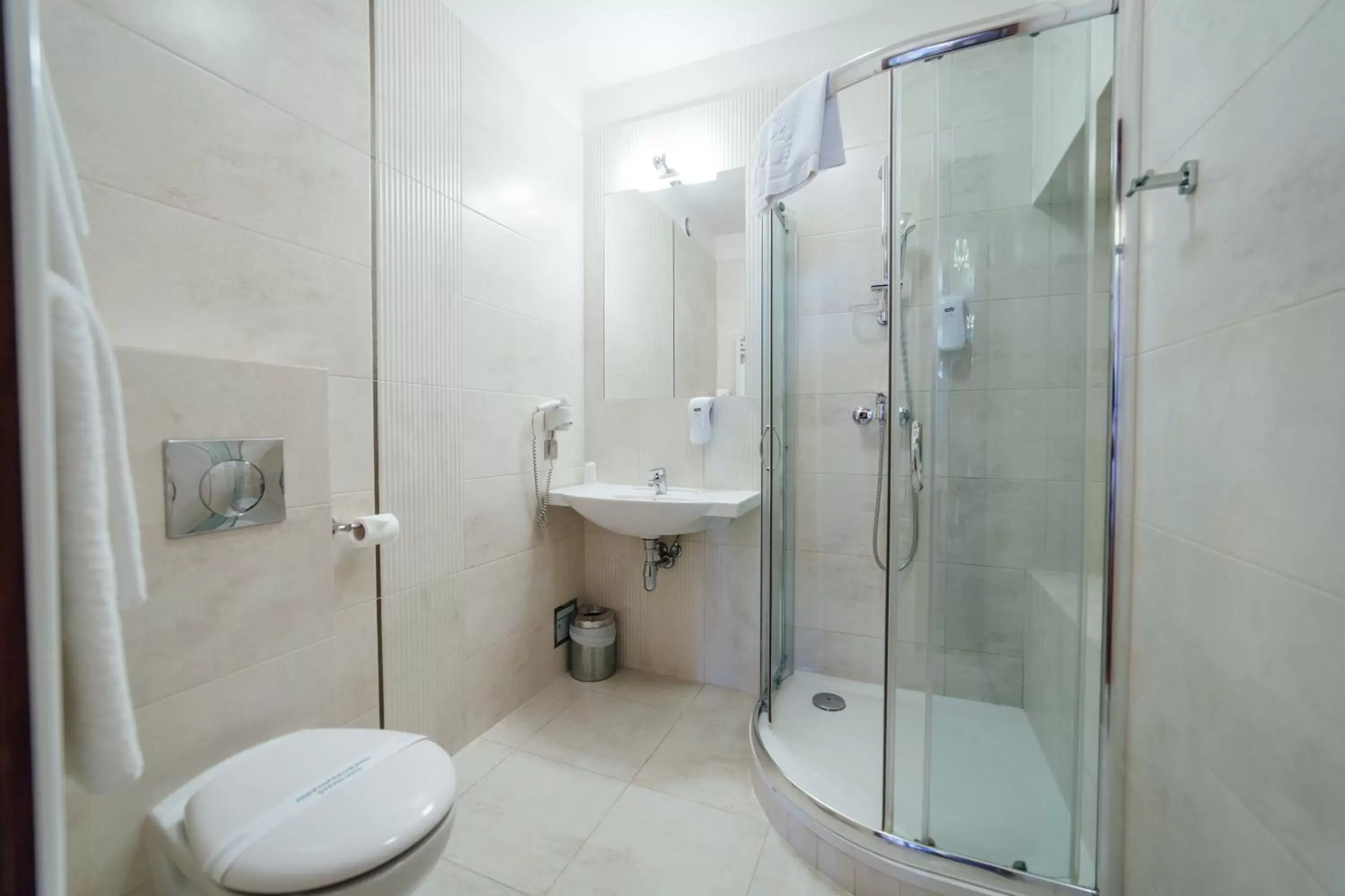 Bathroom in Hotel Rezydent Bathroom in Hotel Rezydent