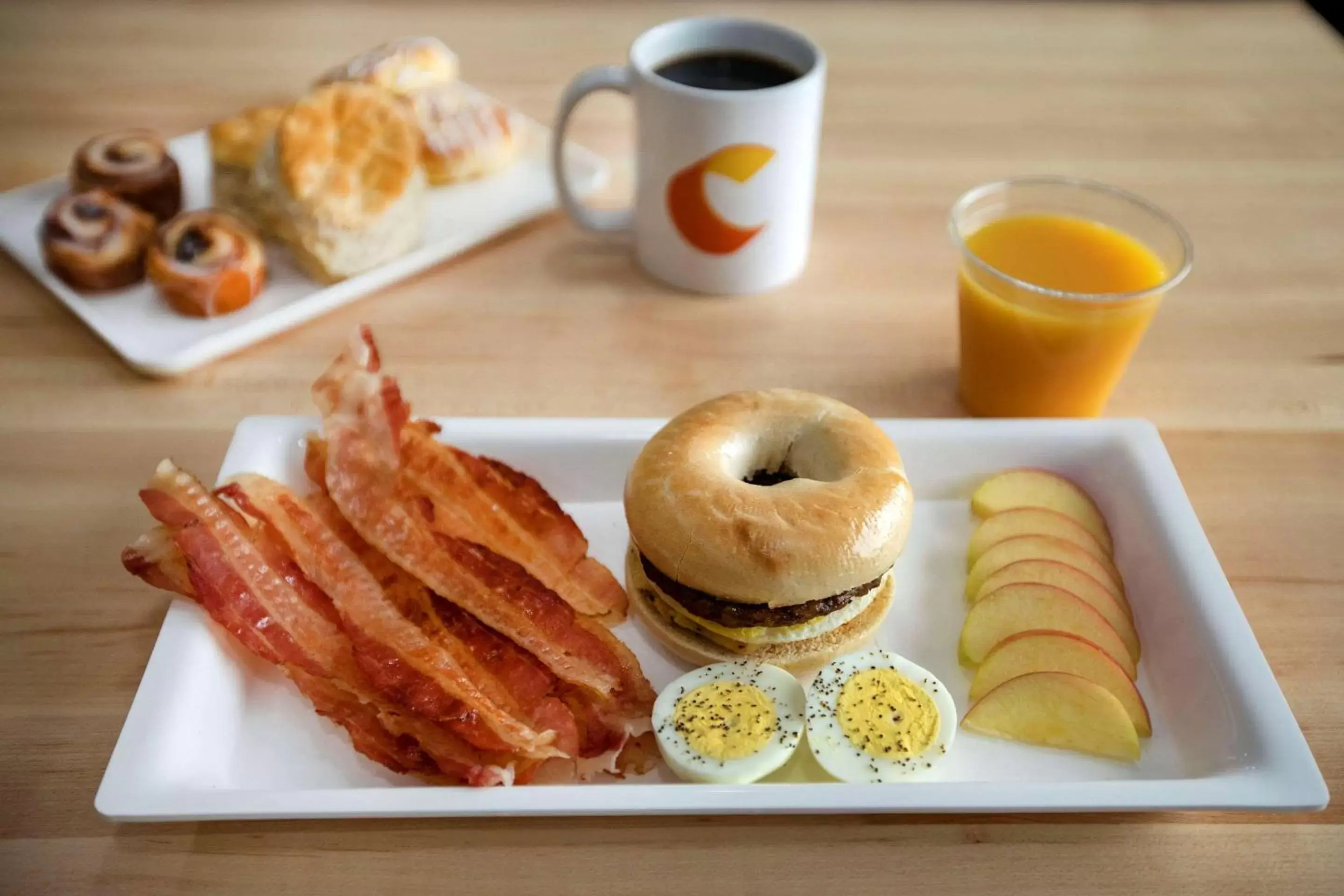 Breakfast in Comfort Inn Mount Pleasant - Racine