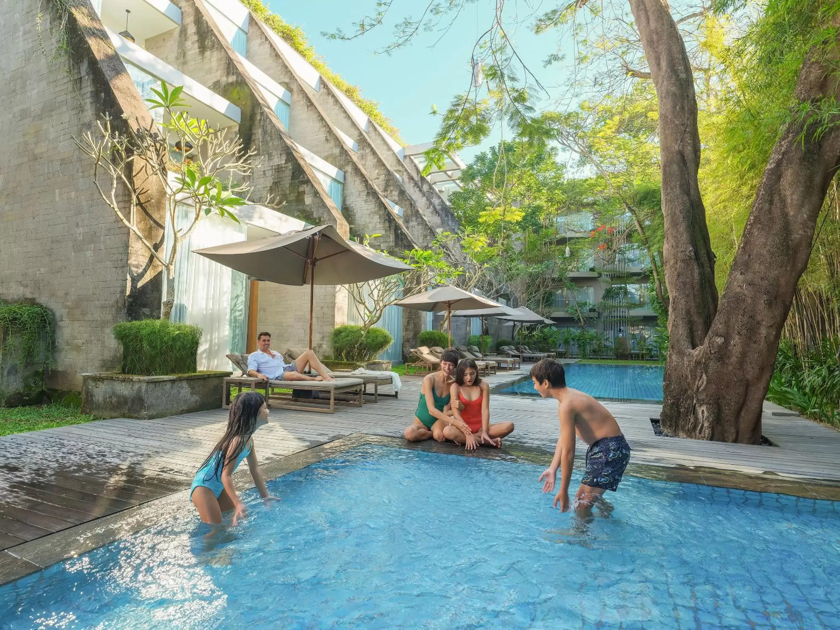 Swimming Pool in Maya Sanur Resort & Spa