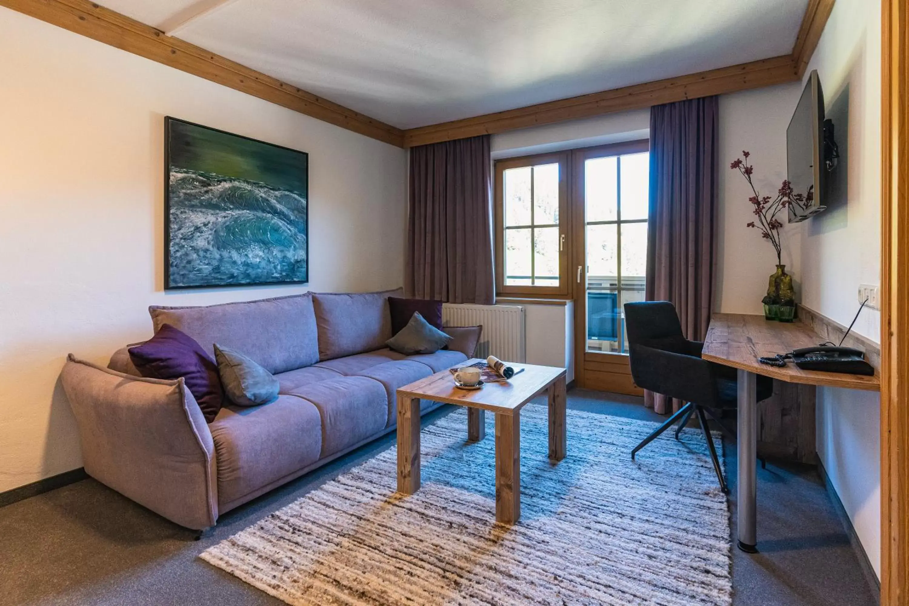 Living room, Seating Area in Hotel Der Schmittenhof