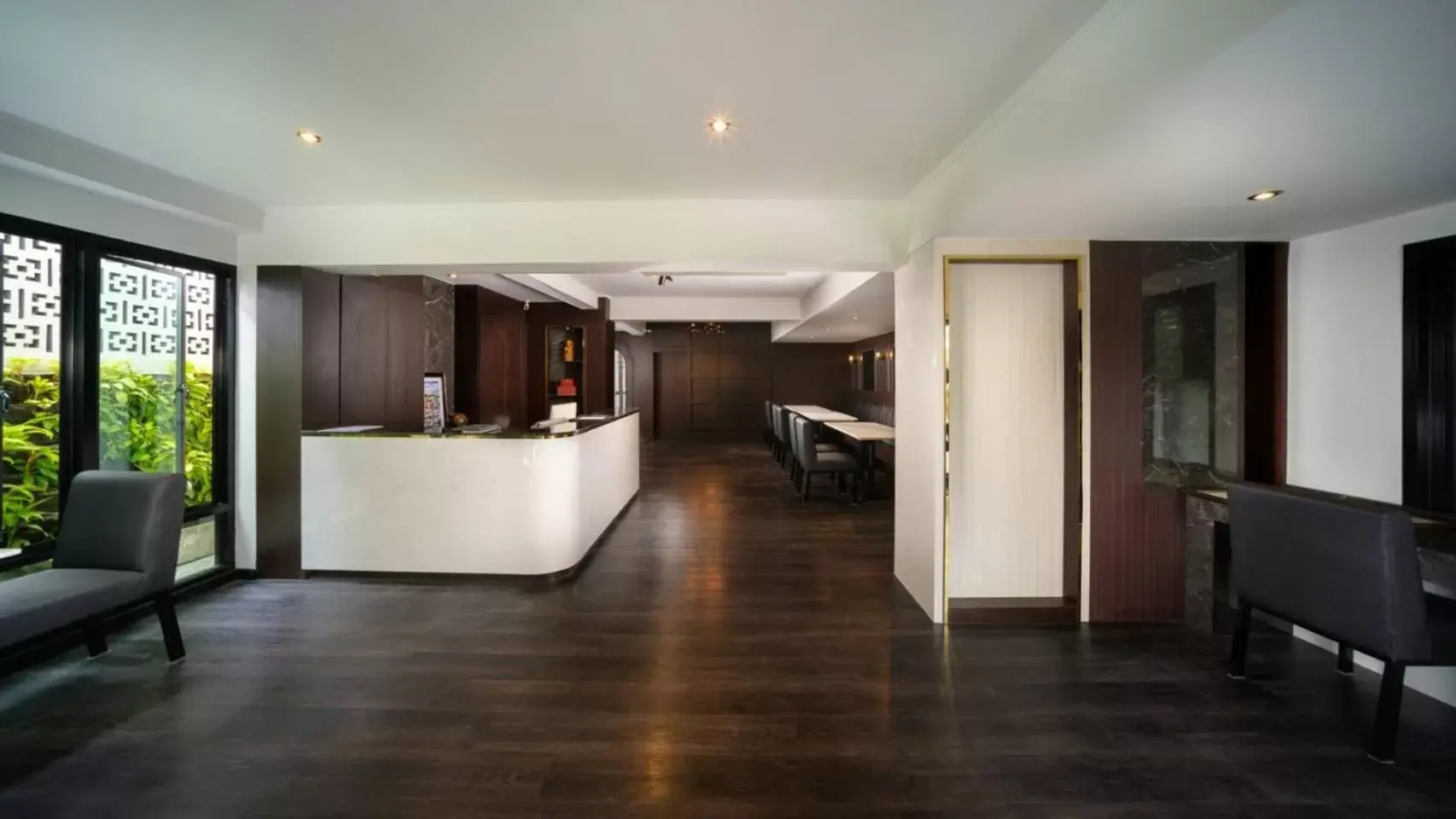 Seating area, Lobby/Reception in The Wing Lanna Hotel