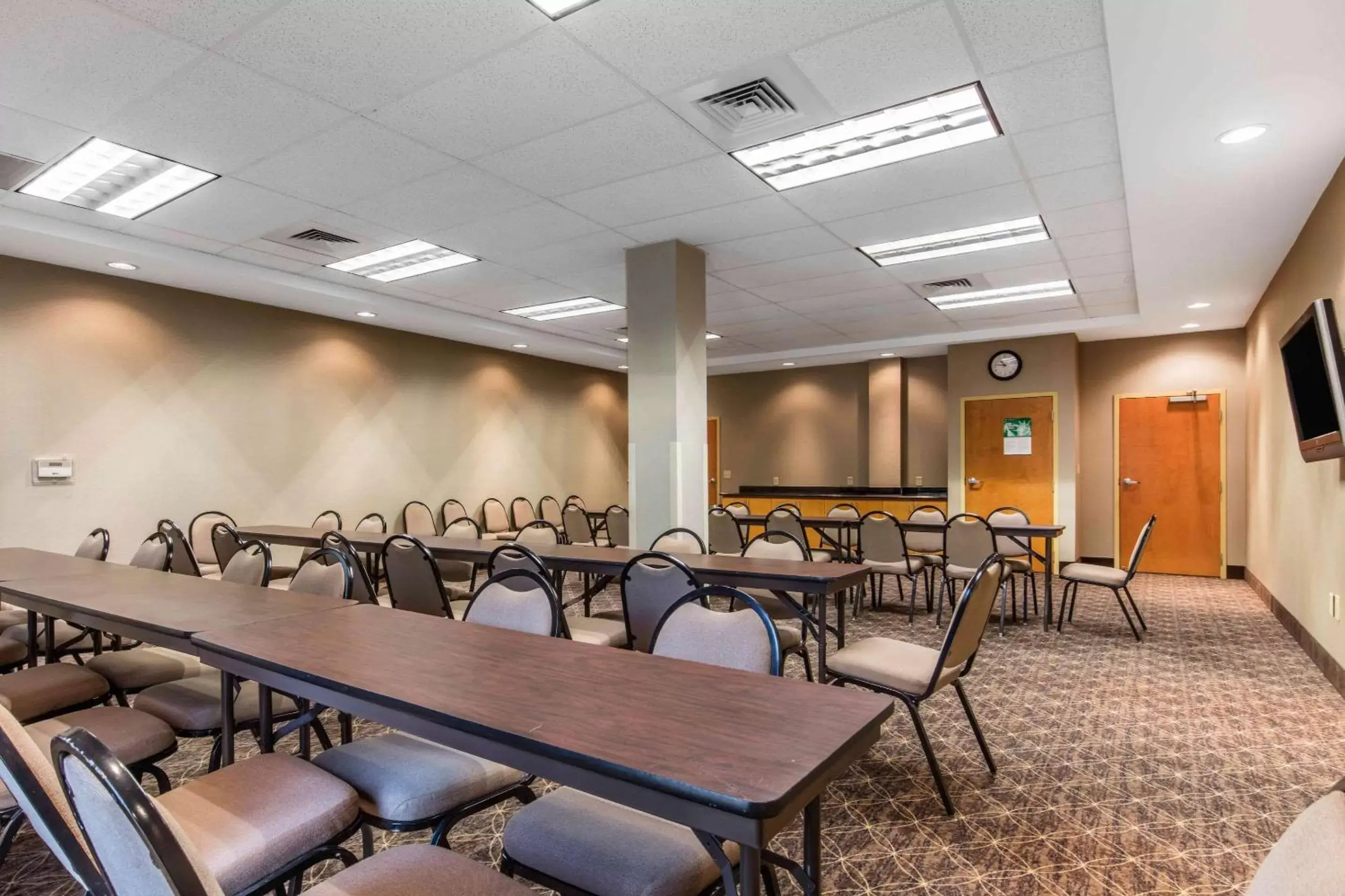 On site, Restaurant/Places to Eat in Comfort Suites Murfreesboro