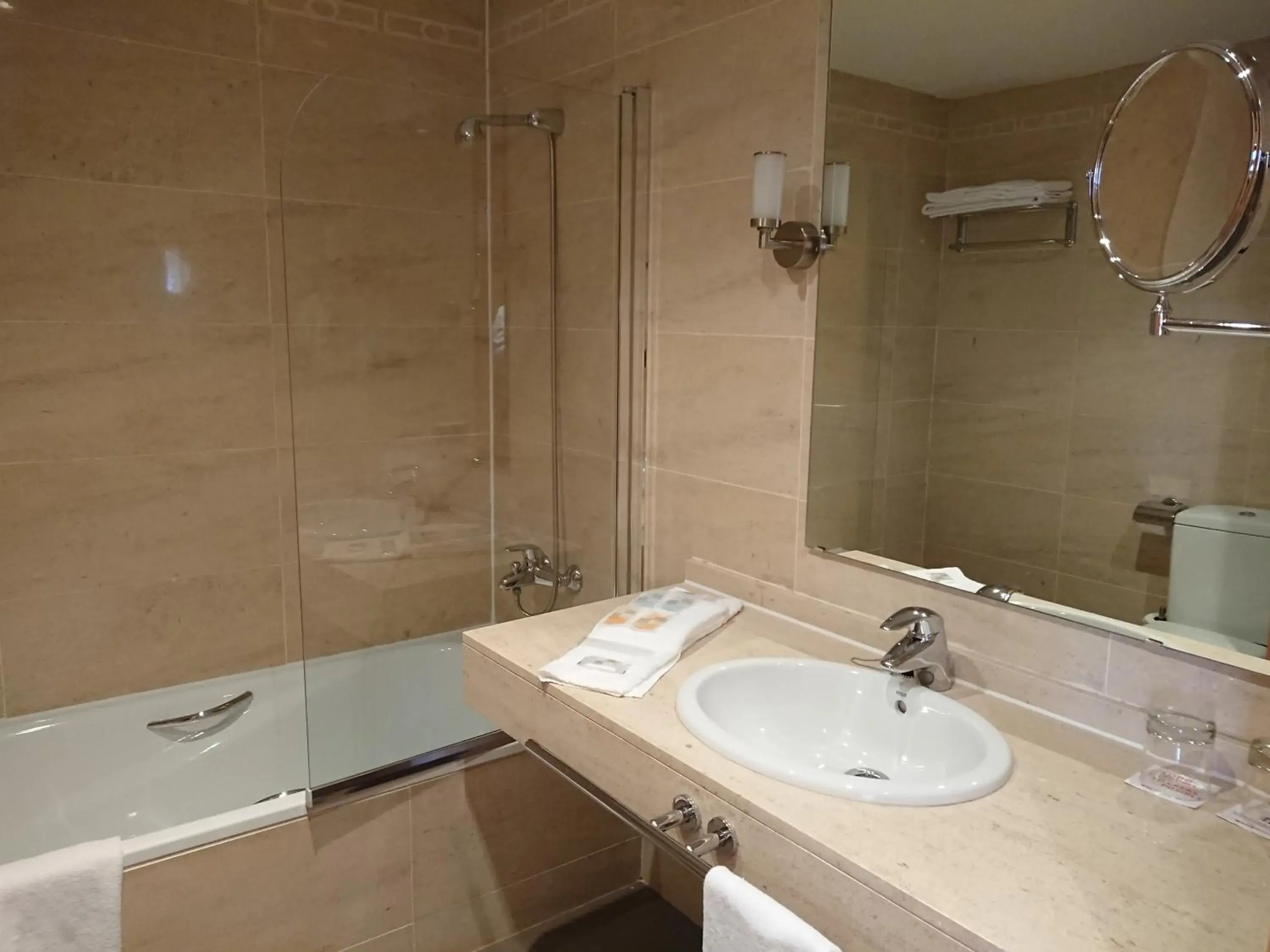Bathroom in Tarraco Park Tarragona
