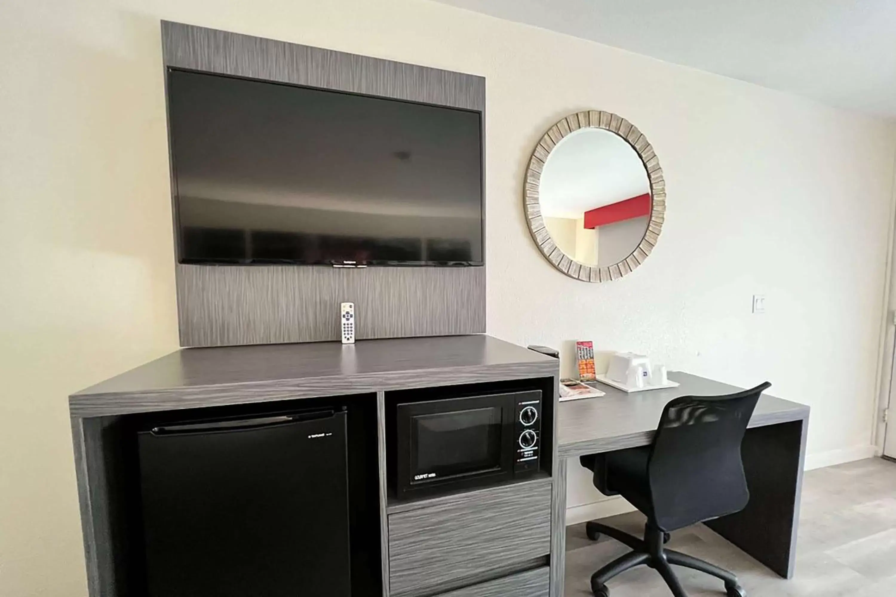 Photo of the whole room in Ramada by Wyndham Anaheim Convention Center Photo of the whole room in Ramada by Wyndham Anaheim Convention Center