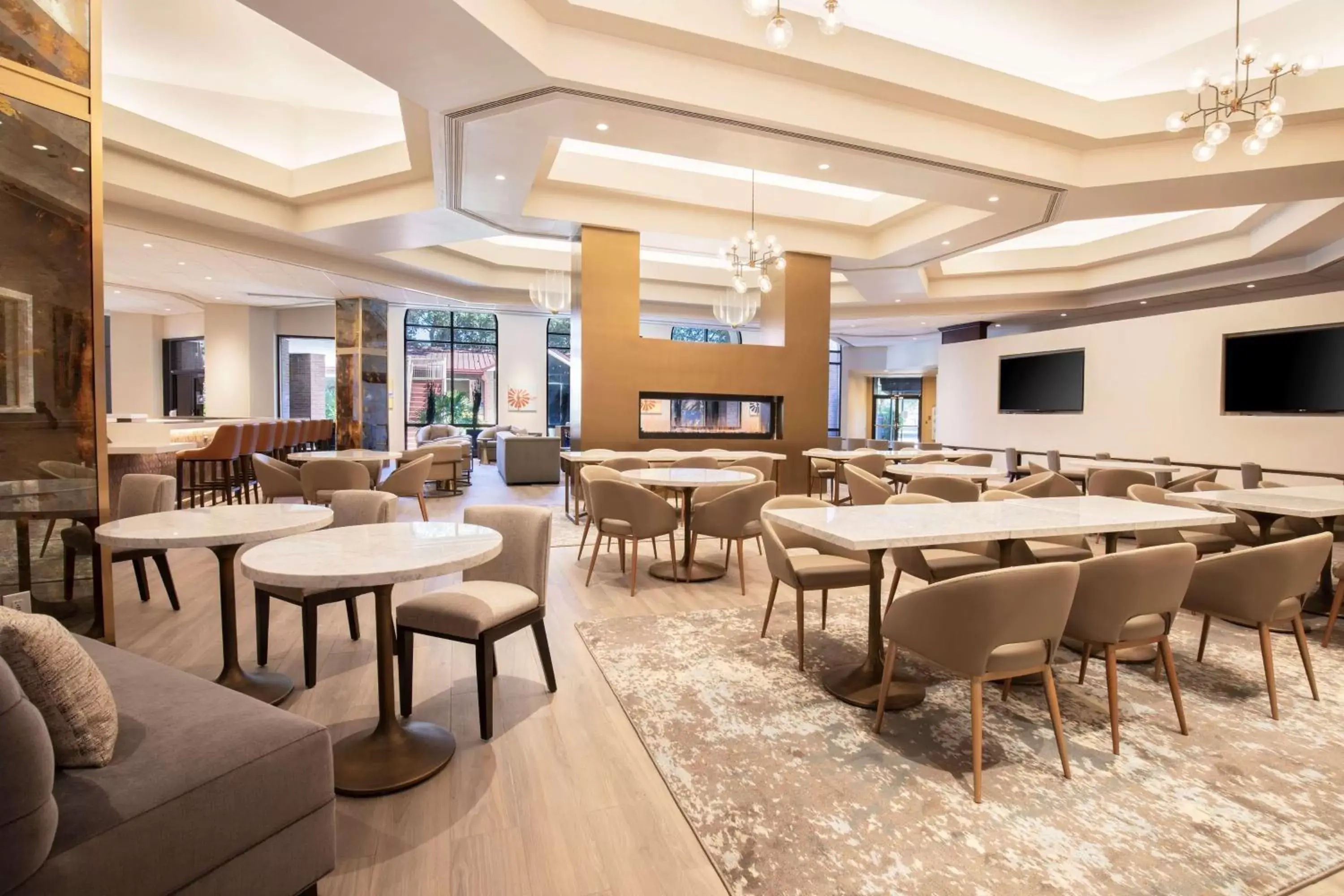 Lounge or bar, Restaurant/Places to Eat in Hilton Richardson Dallas, TX