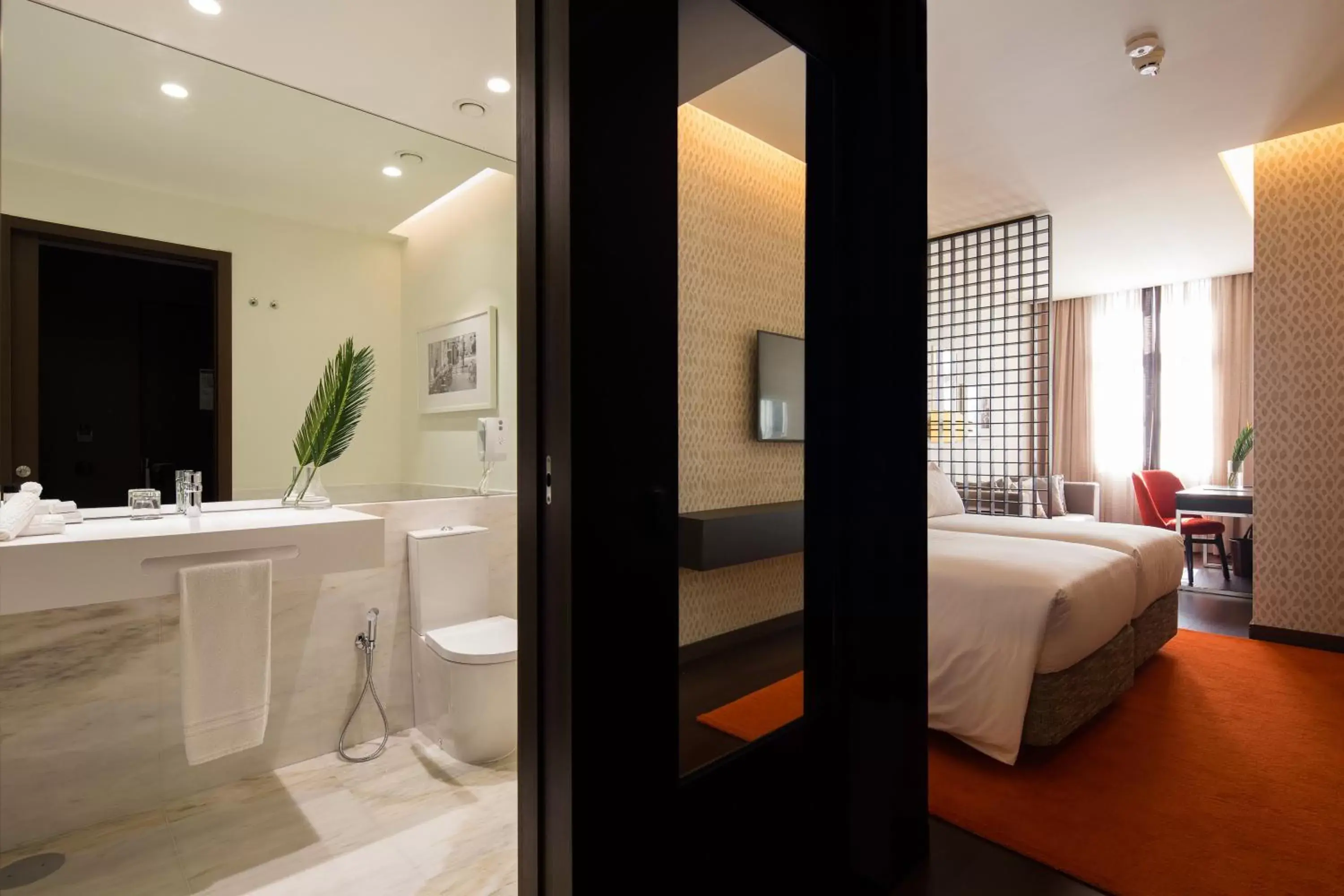 Bedroom, Bathroom in Pestana Porto - A Brasileira, City Center & Heritage Building