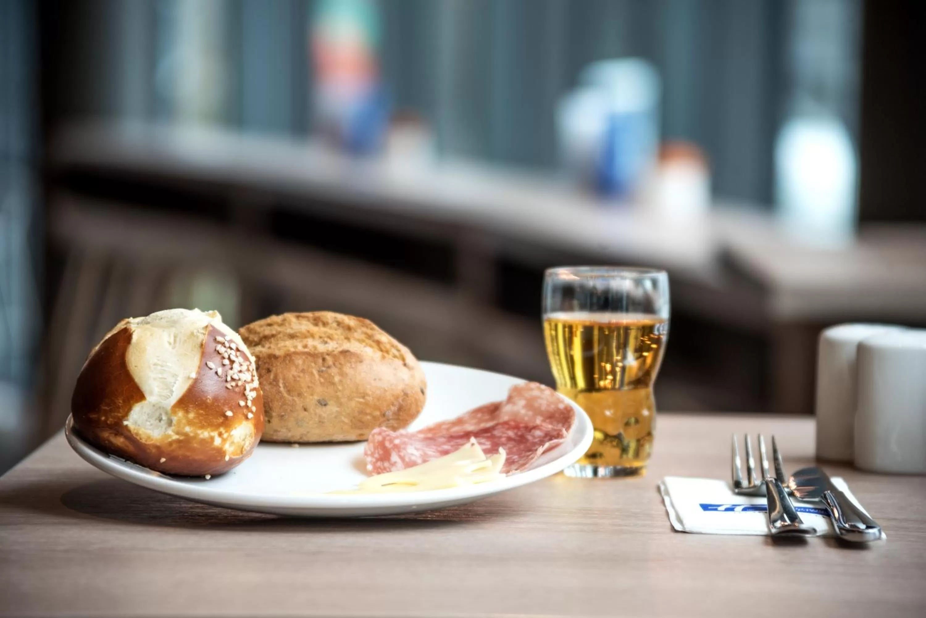 Restaurant/places to eat in Holiday Inn Express - Siegen by IHG