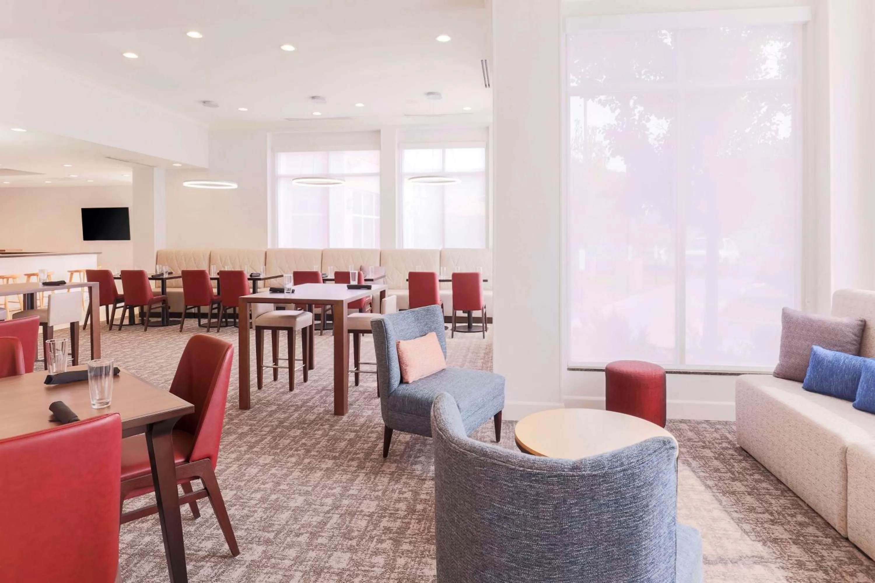 Restaurant/places to eat in Hilton Garden Inn Reno