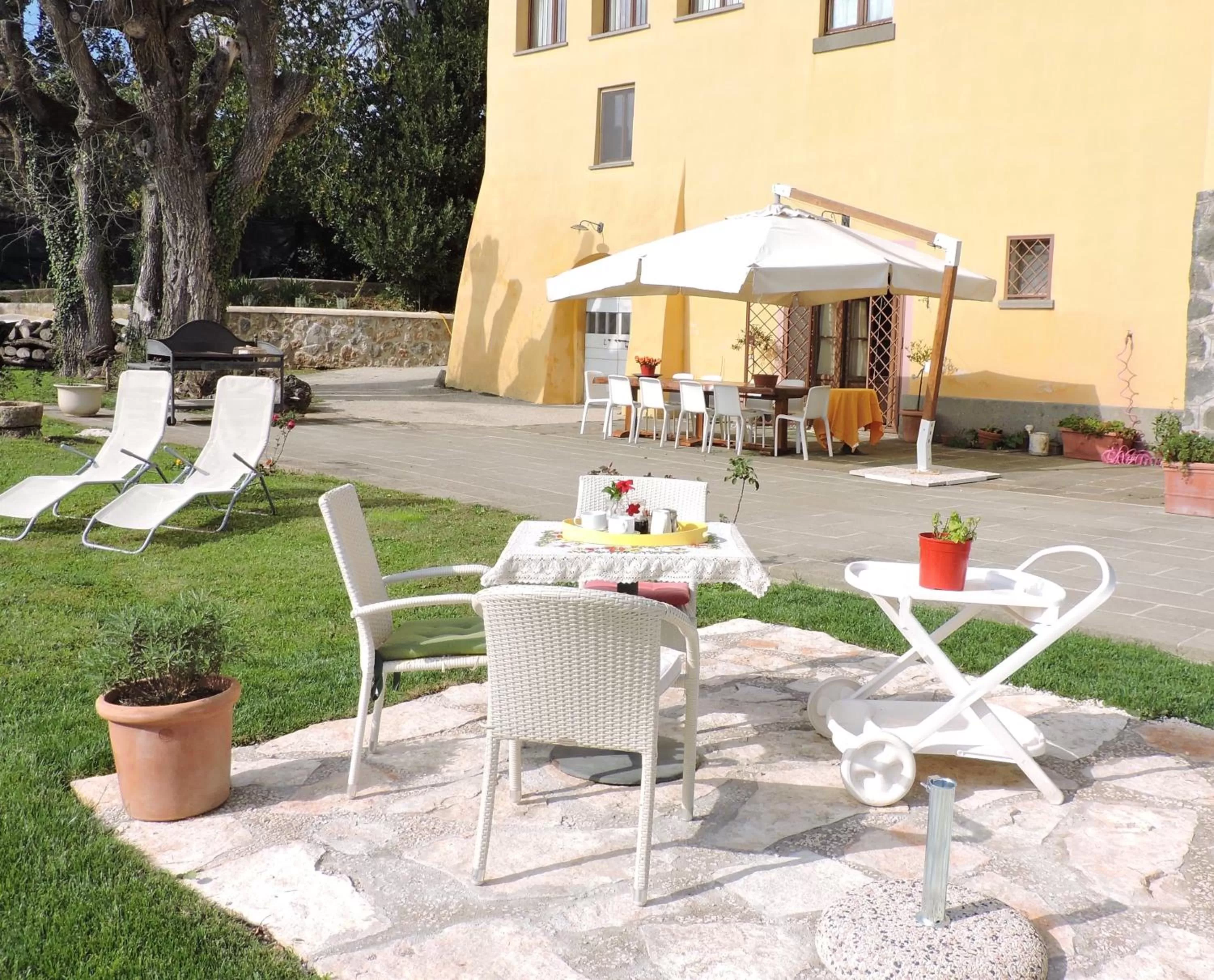 Patio in Casale Fedele Family Village Vicino al Borgo