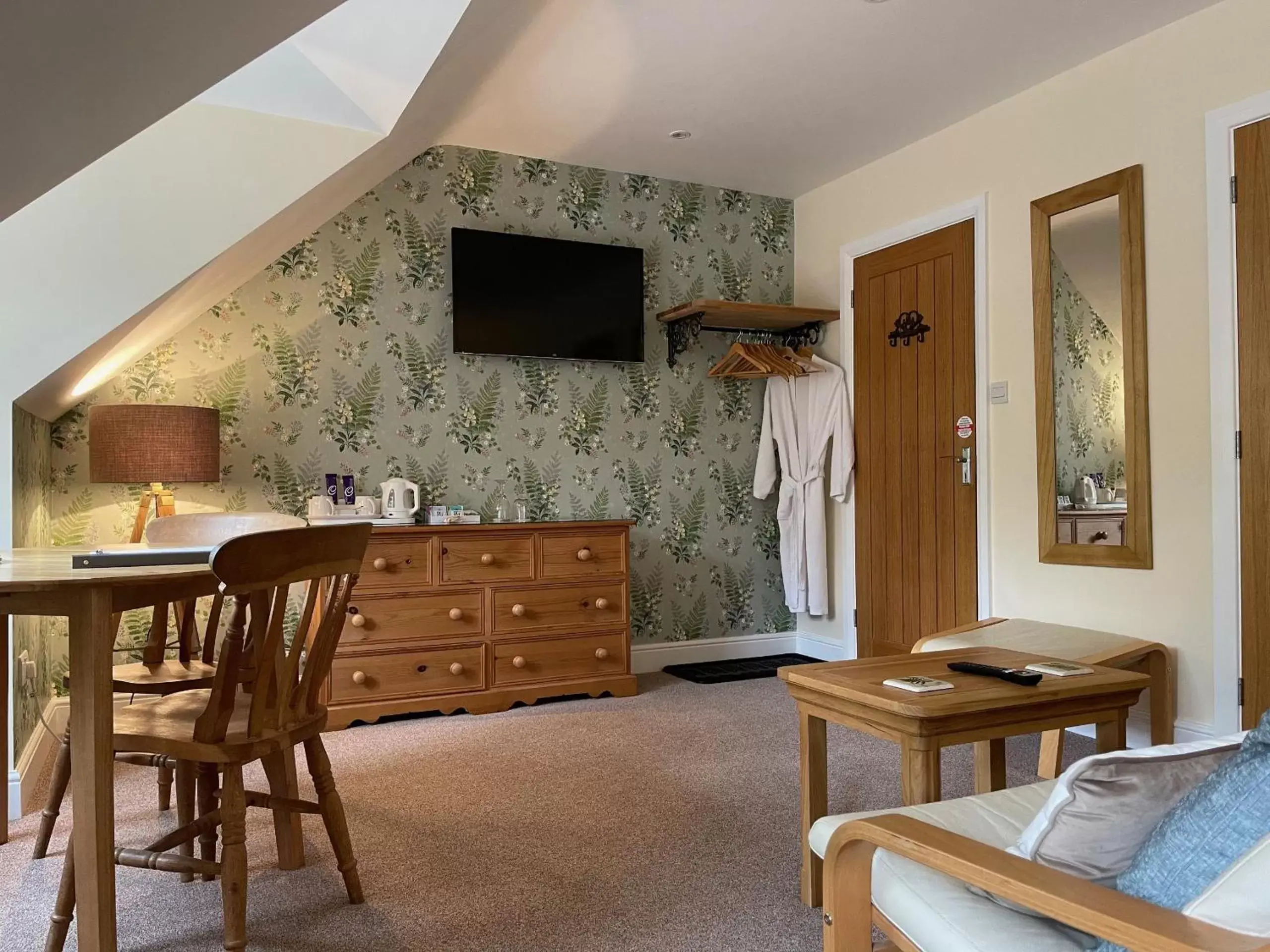Bedroom, TV/Entertainment Center in Lancasters Cottage