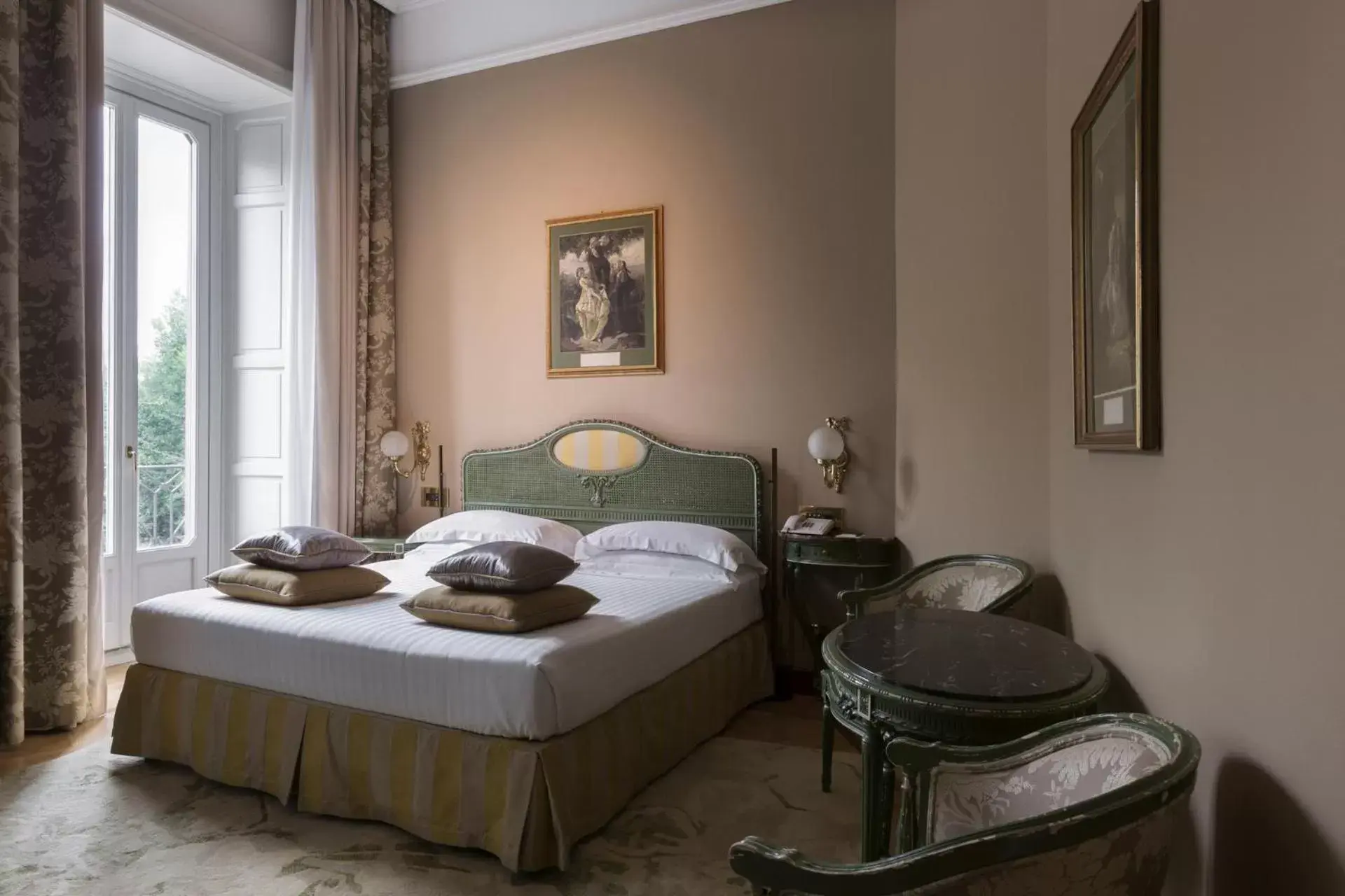 Bed in Grand Hotel et de Milan - The Leading Hotels of the World