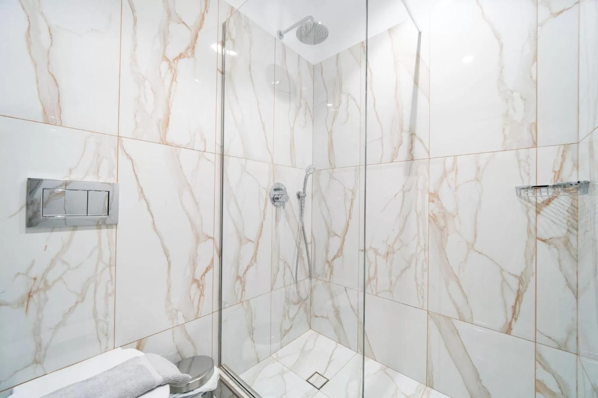 Bathroom in Antonia Hotel