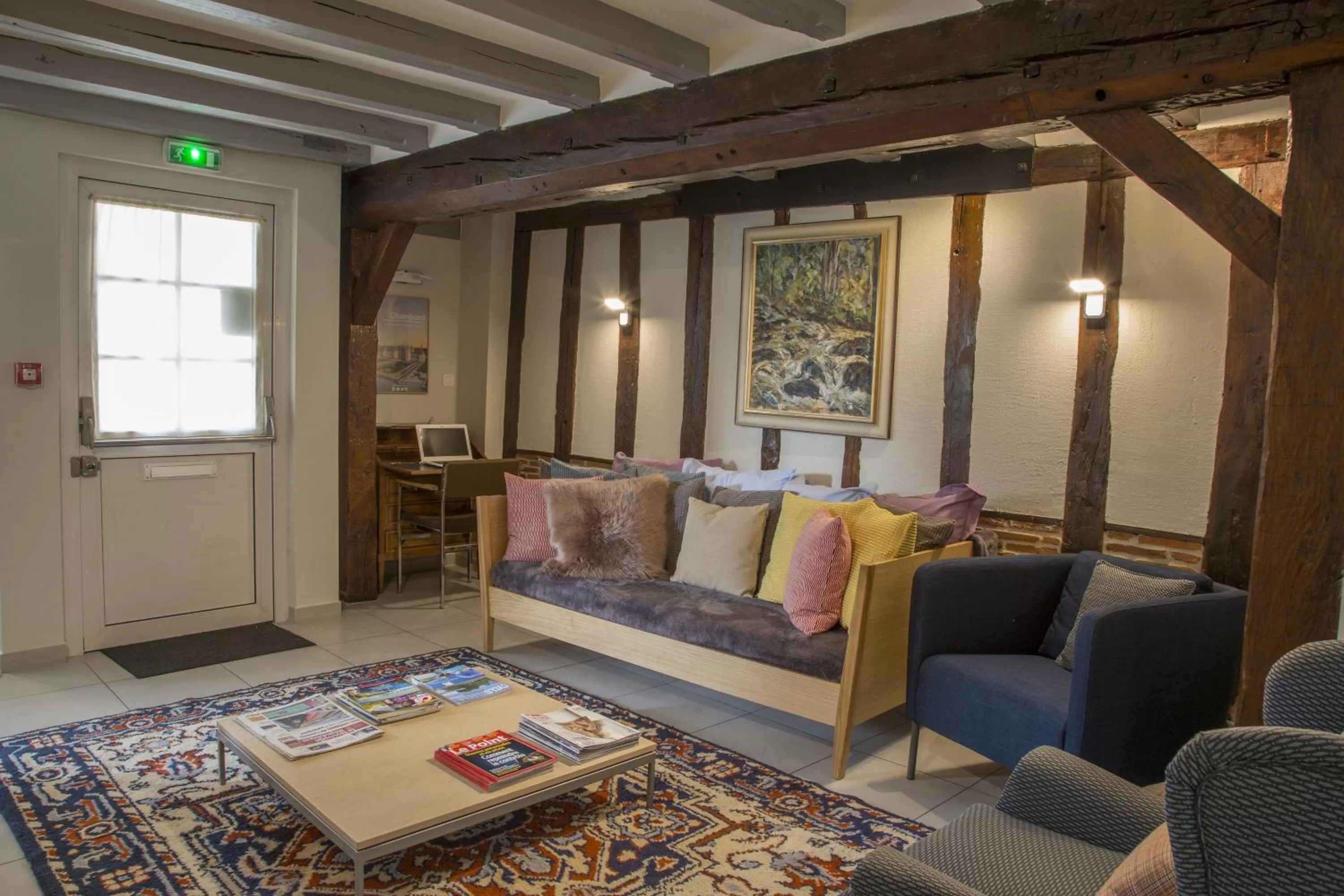 Living room in Logis Hôtel Chaptal, Amboise