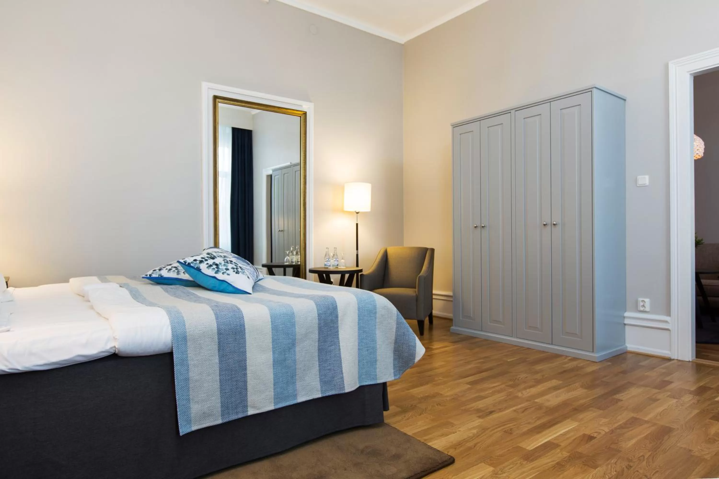 Photo of the whole room, Bed in Elite Stadshotellet Karlstad, Hotel & Spa