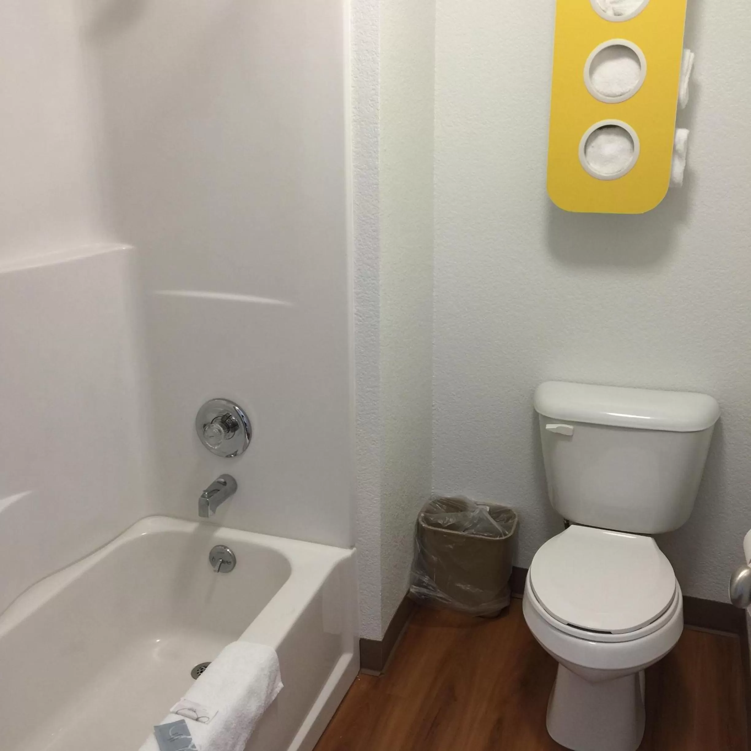 Bathroom in Motel 6 Bakersfield