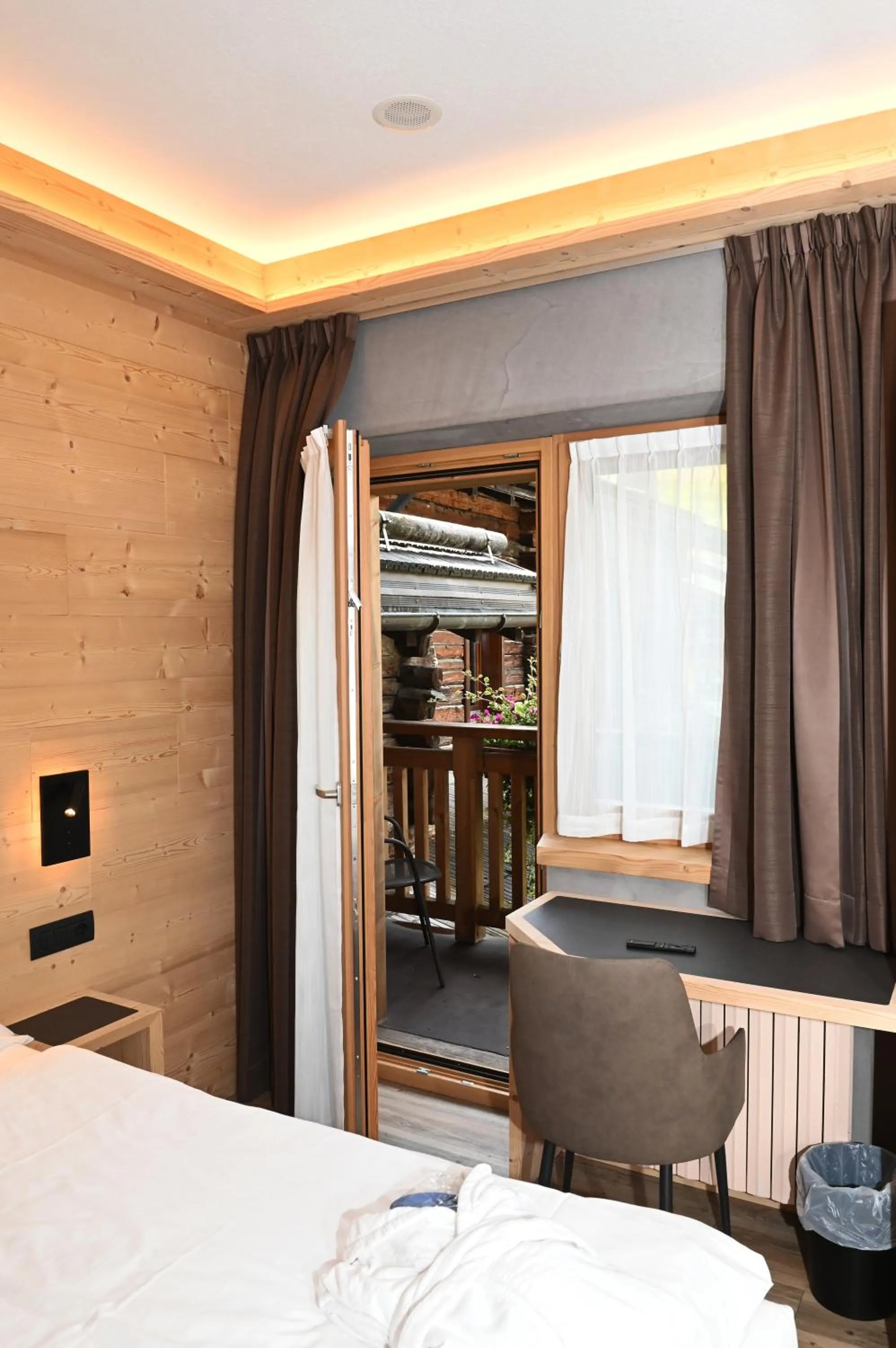 Photo of the whole room, Bed in Francesin Active Hotel