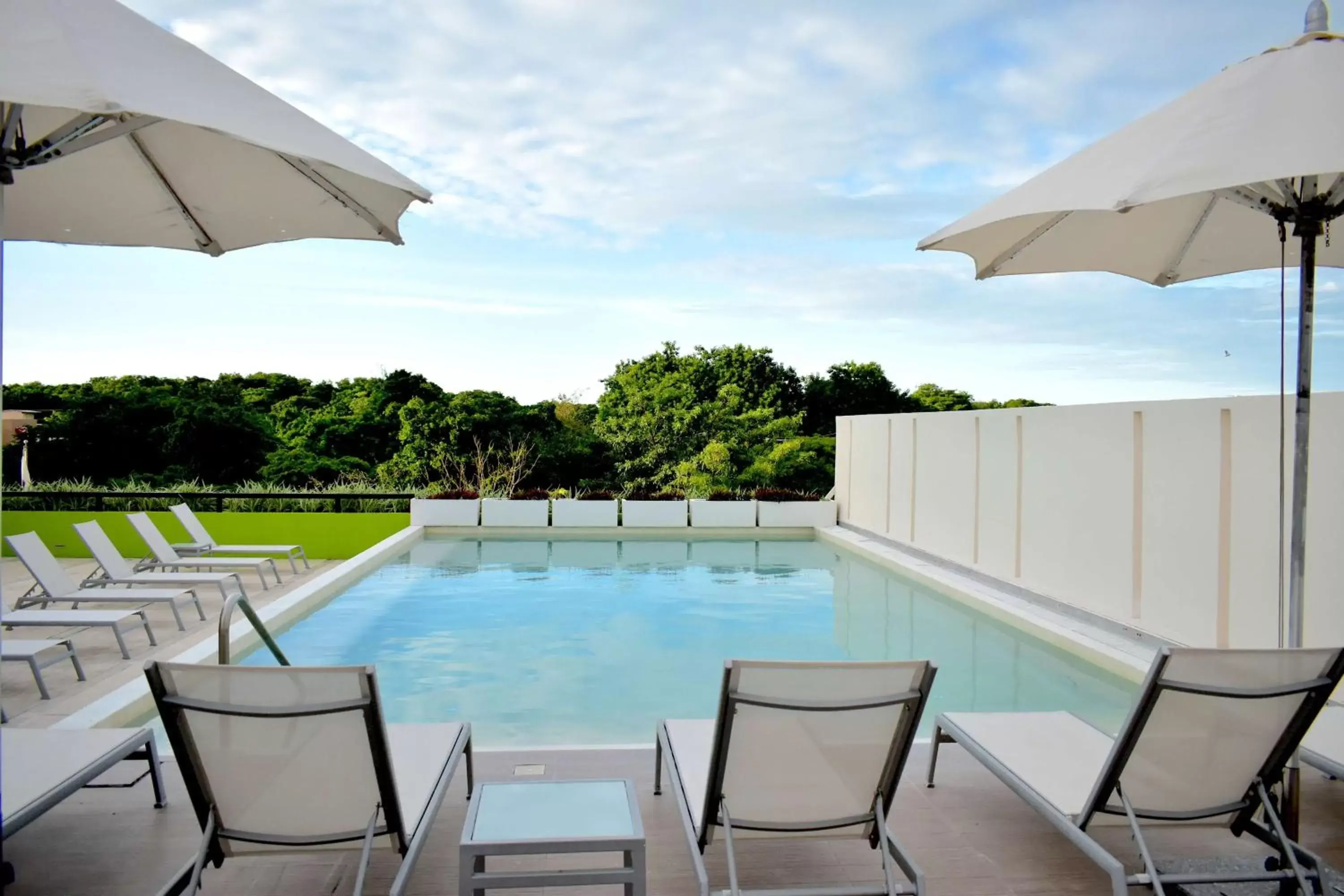 Pool view, Swimming Pool in Hampton Inn by Hilton Ciudad del Carmen