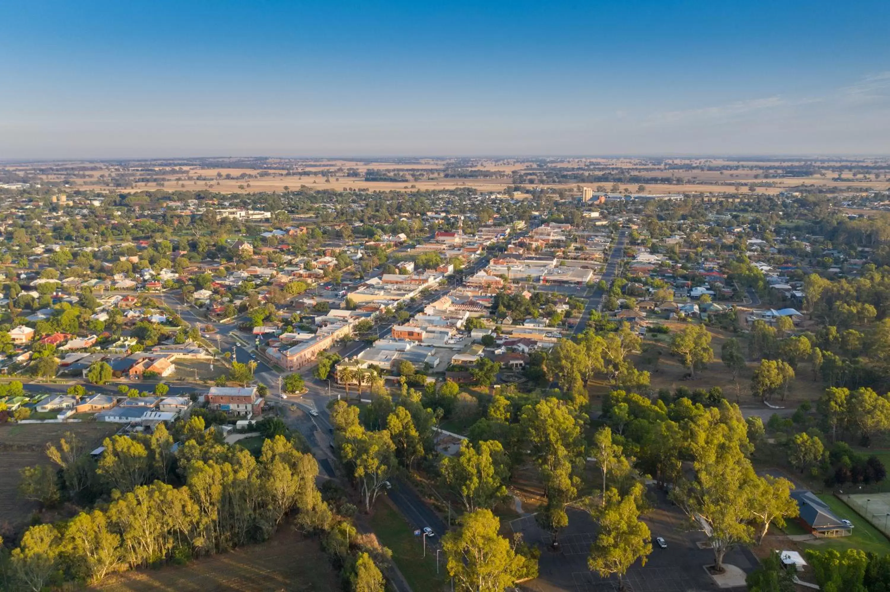 Bird's-eye View in Statesman Motor Inn