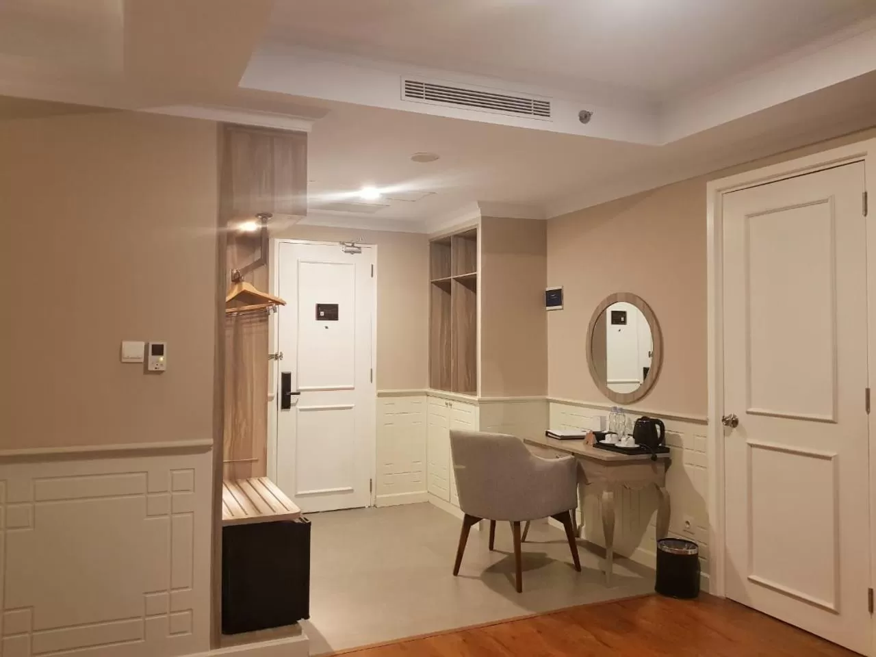 Coffee/tea facilities in eL Hotel Yogyakarta Malioboro