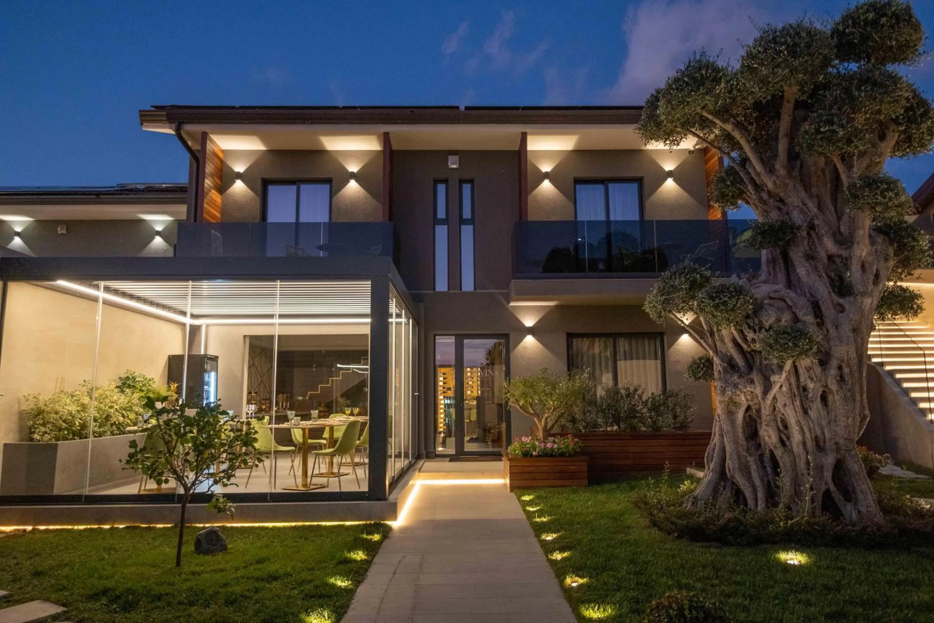 Property Building in Divina Charme