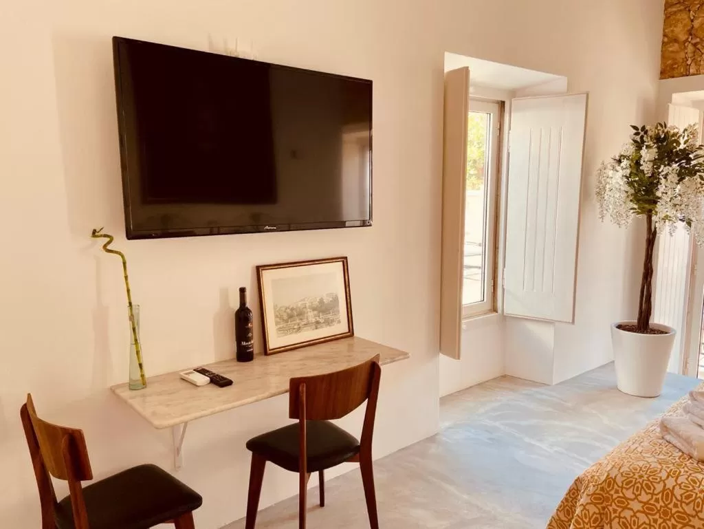 Living room, Bed in Alma da Vida Ferragudo