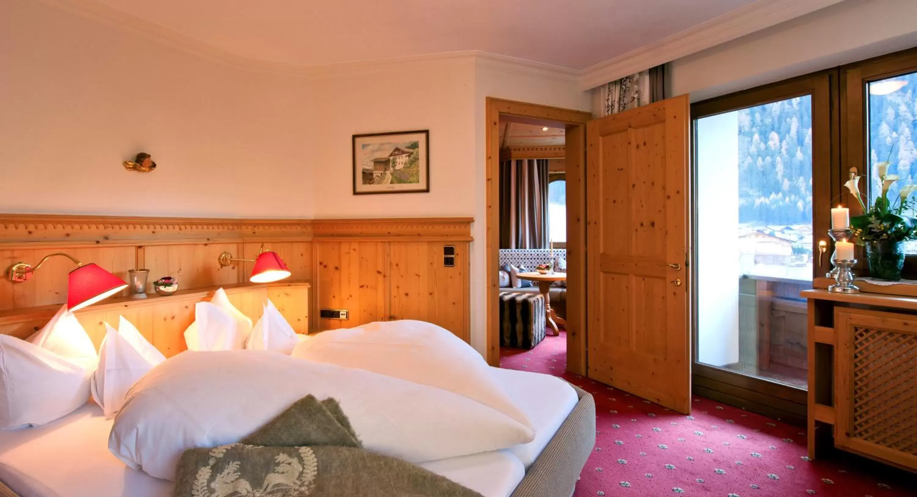 Photo of the whole room, Bed in Relais&Châteaux Spa-Hotel Jagdhof