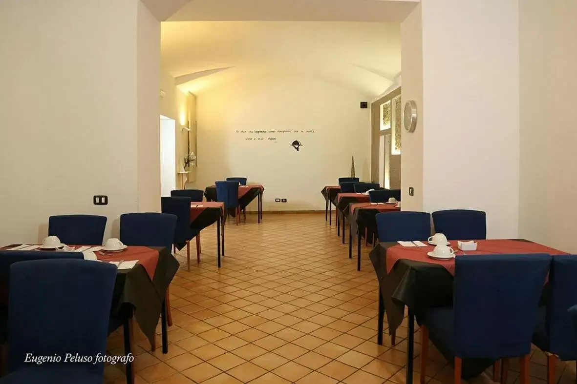 Restaurant/Places to Eat in Caravaggio Hotel