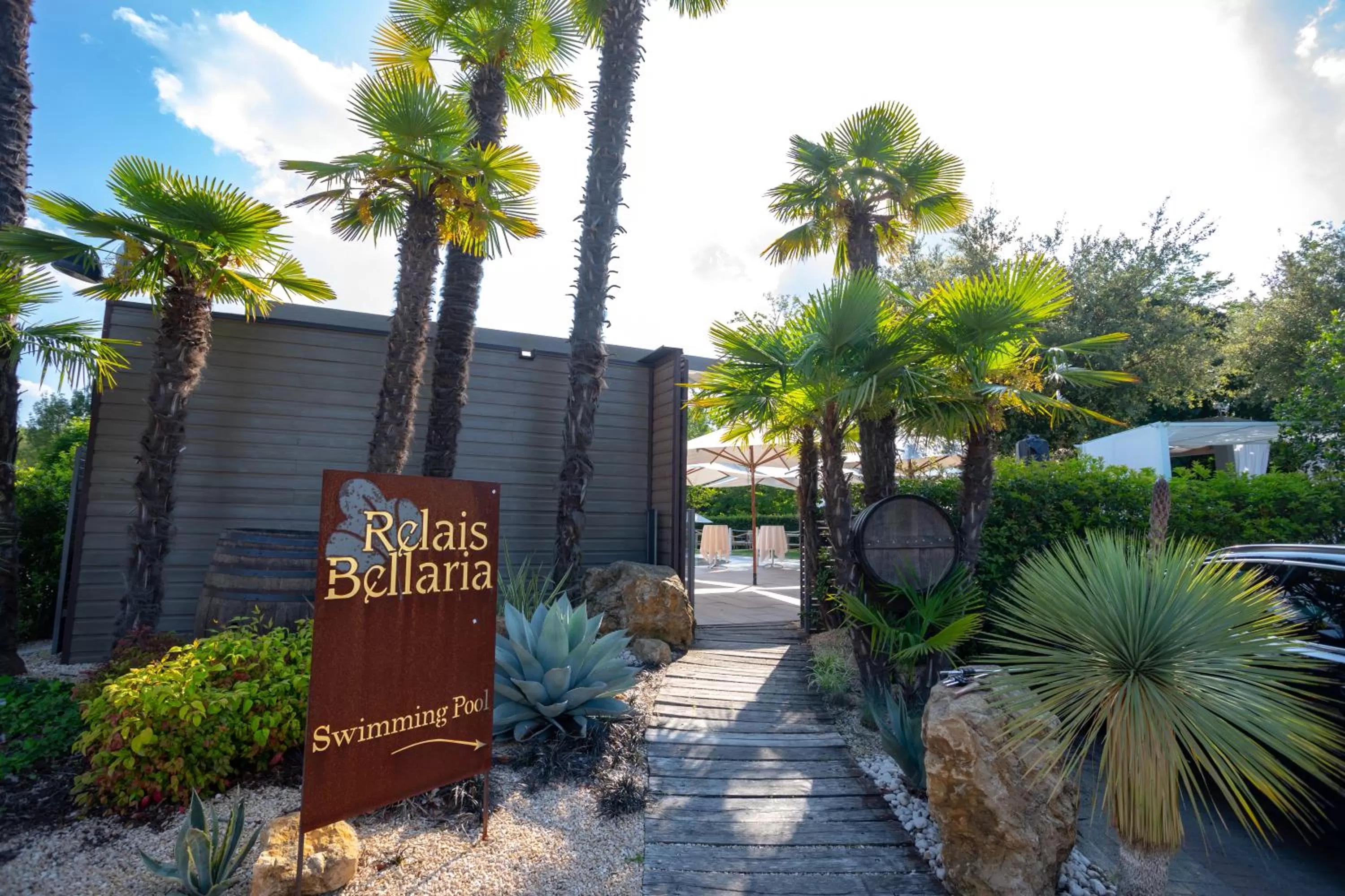 Swimming pool in Relais Bellaria Hotel & Congressi