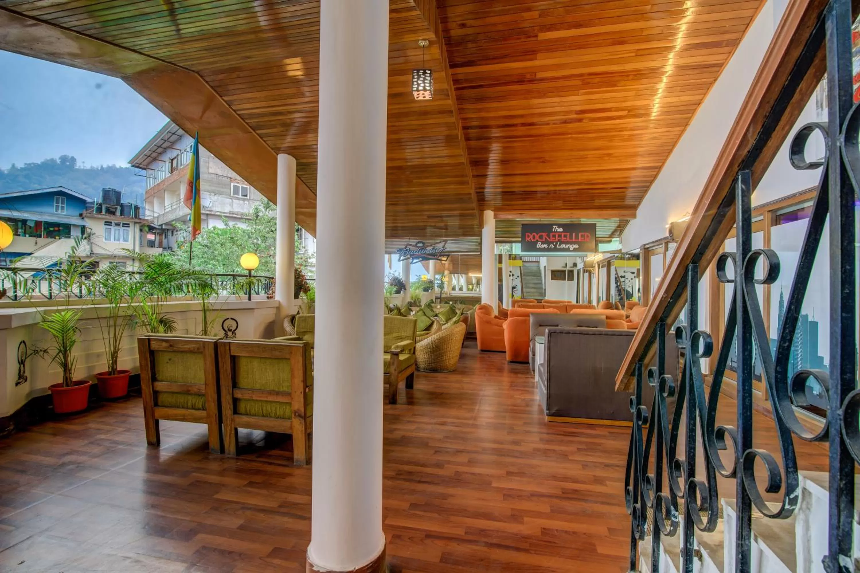 Lounge or bar in Muscatel Yavachi - 400 Mts from MG Marg