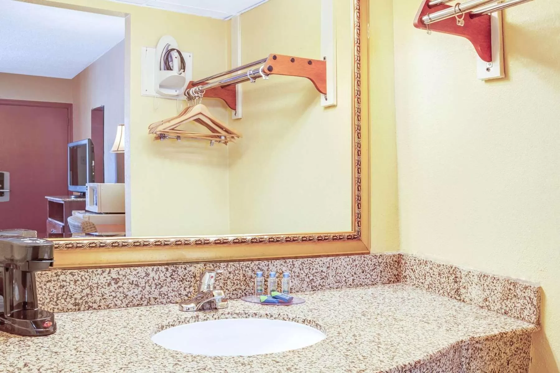 Bathroom in Knights Inn Mount Laurel