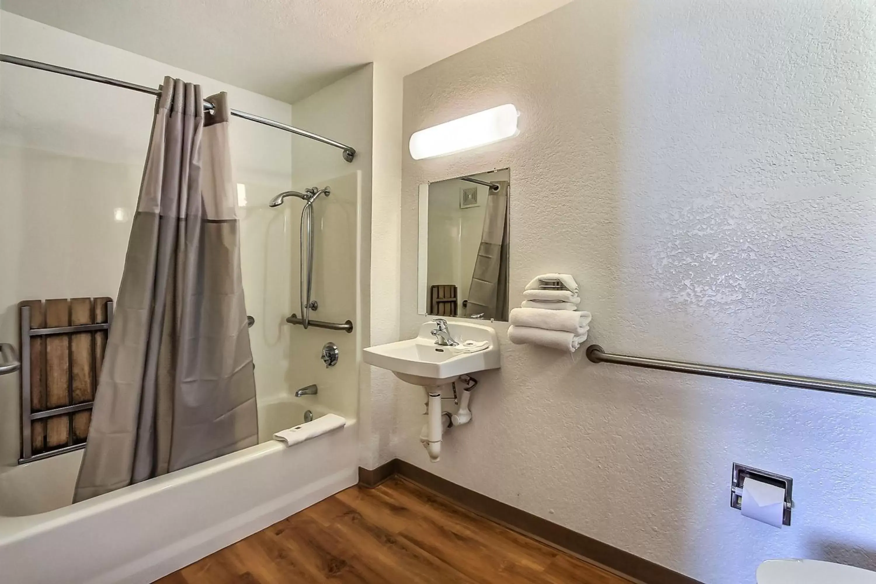 Bathroom in Motel 6-San Jose, CA - South