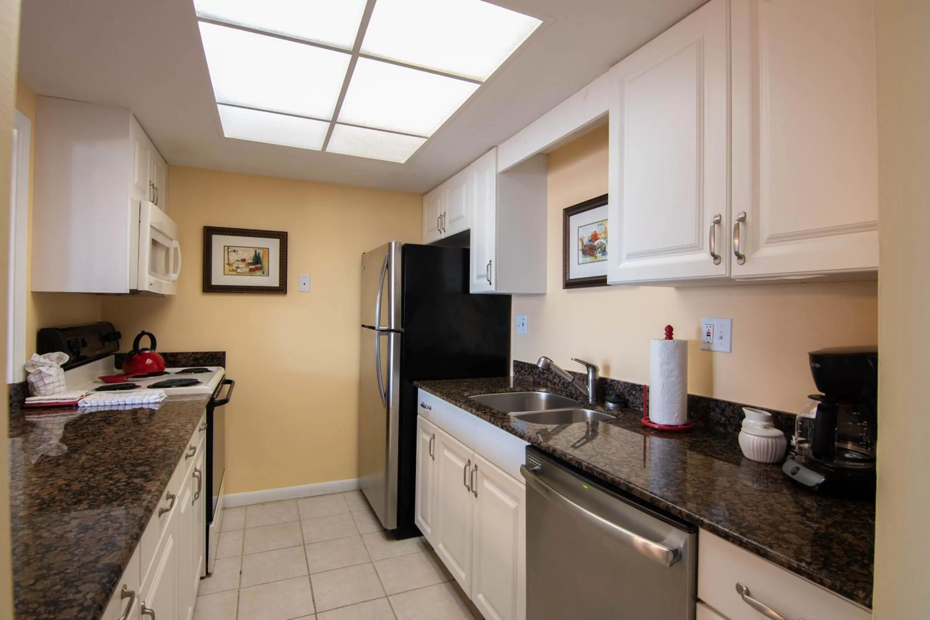 Kitchen/Kitchenette in Palm Beach Waterfront Condos - Full Kitchens!
