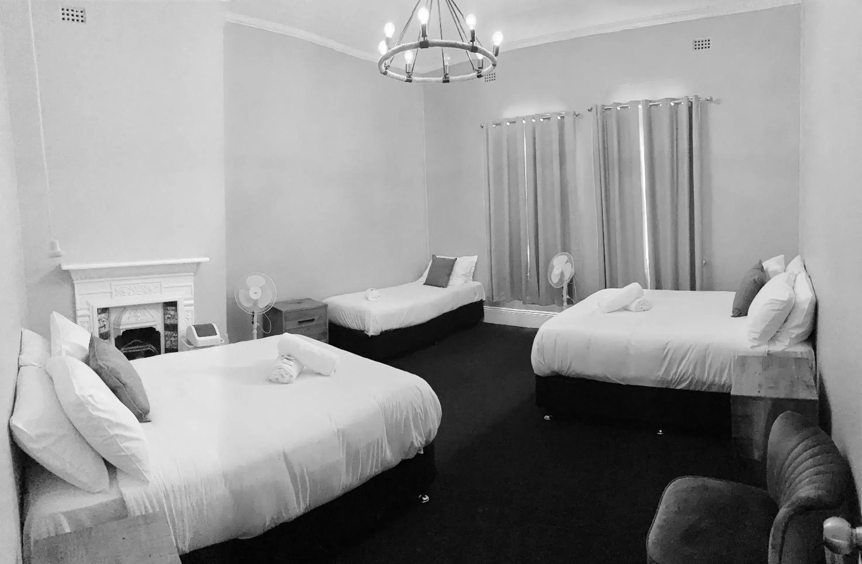 Bedroom, Bed in Abermain Hotel