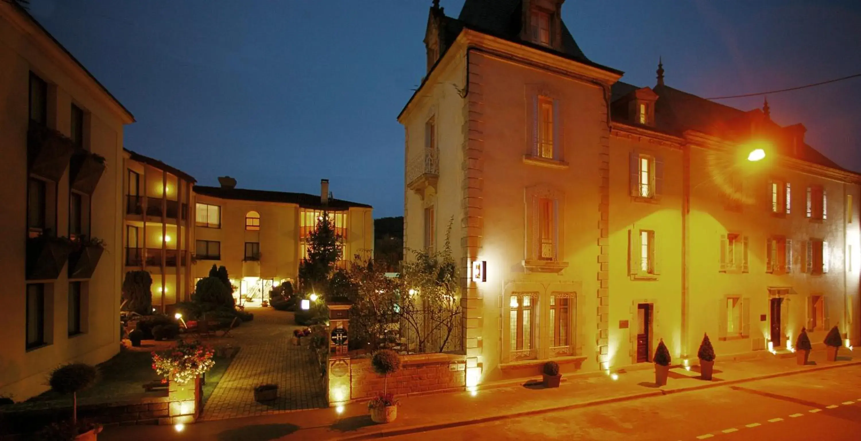 Facade/entrance in Clos La Boëtie & Spa Facade/entrance in Clos La Boëtie & Spa