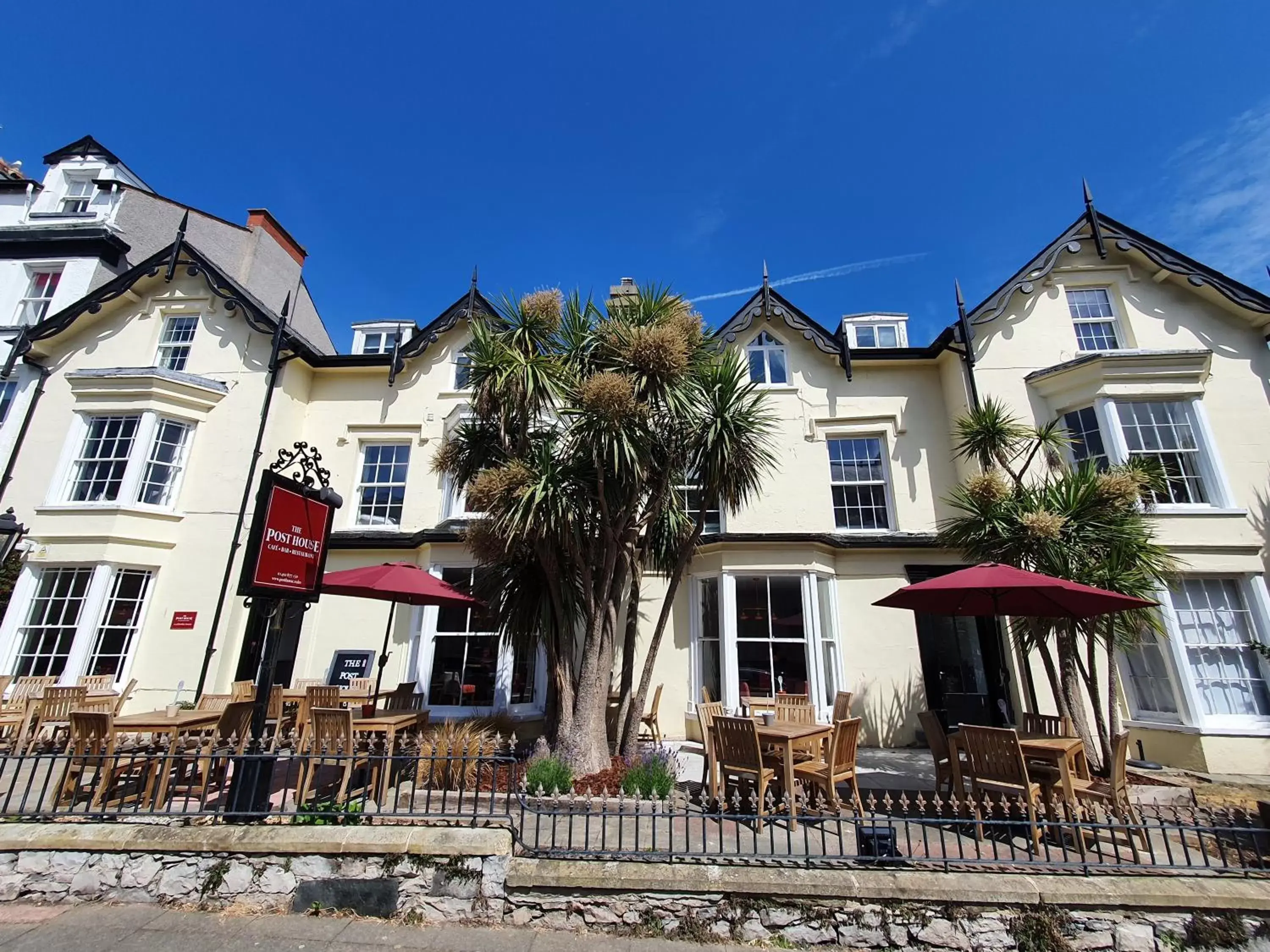 Garden, Property Building in The Post House, Llandudno