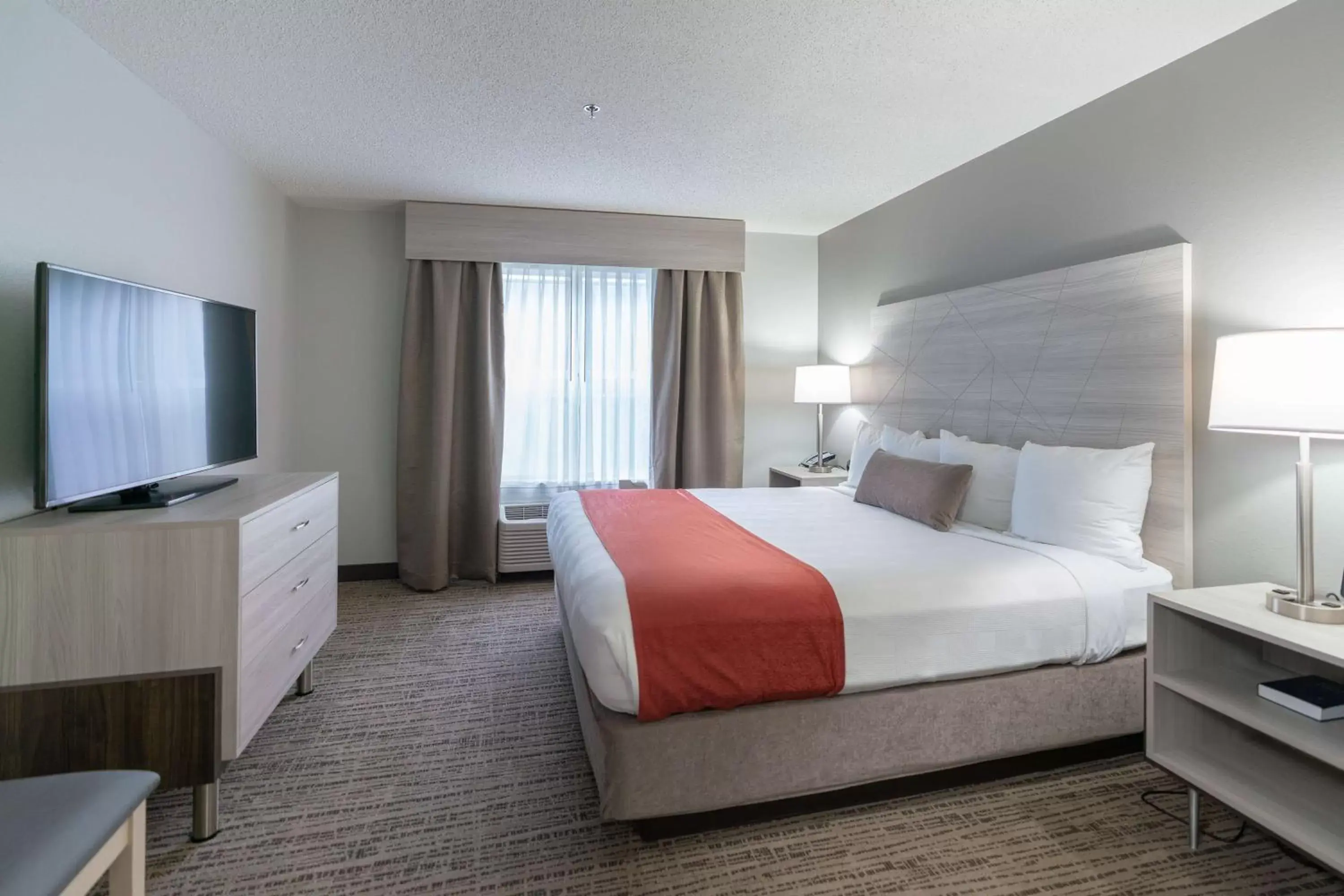 King Room with Bath Tub - Disability Access in Best Western Plus Lake City King Room with Bath Tub - Disability Access in Best Western Plus Lake City