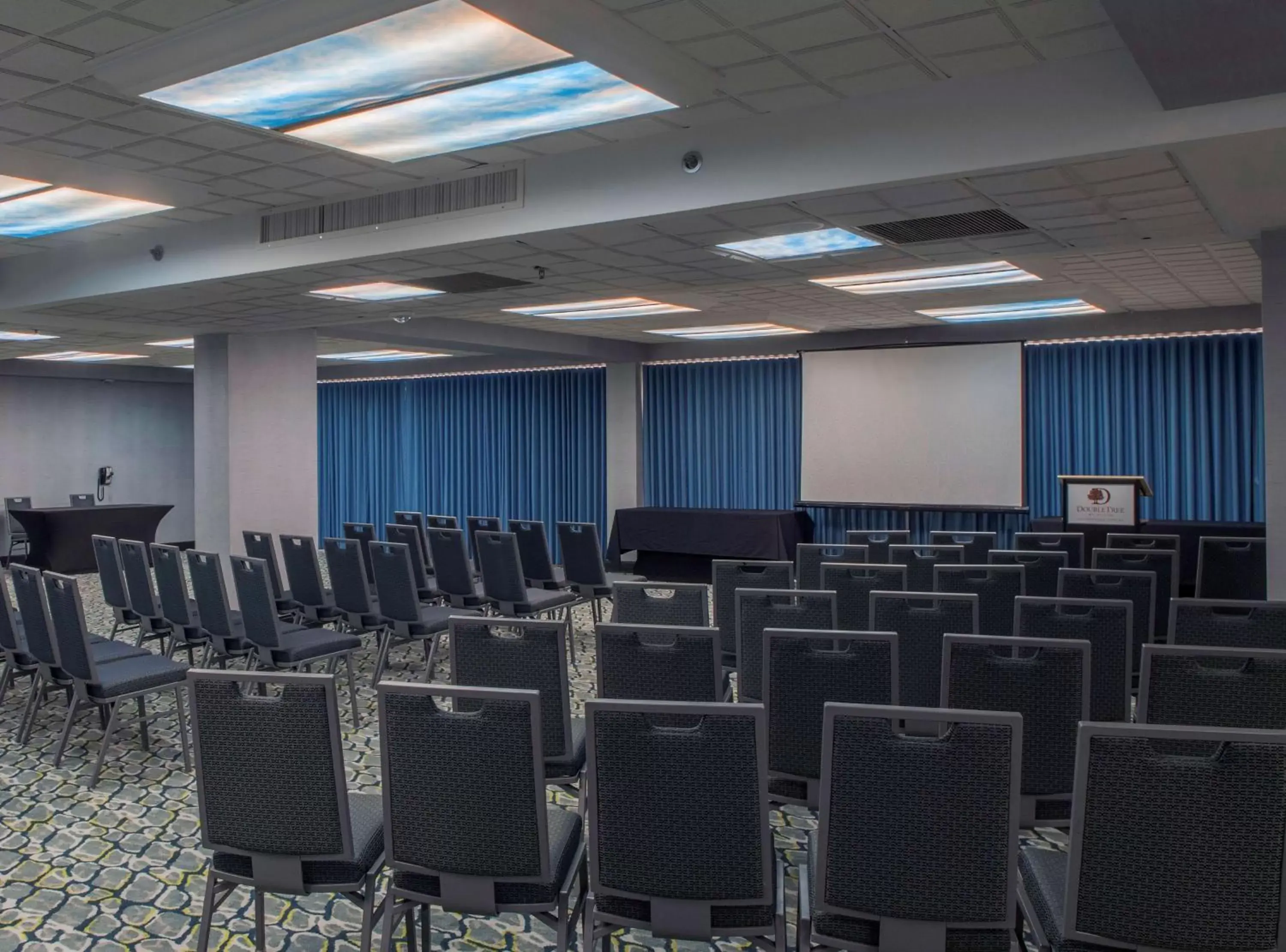 Meeting/conference room in DoubleTree by Hilton Hotel Jacksonville Airport