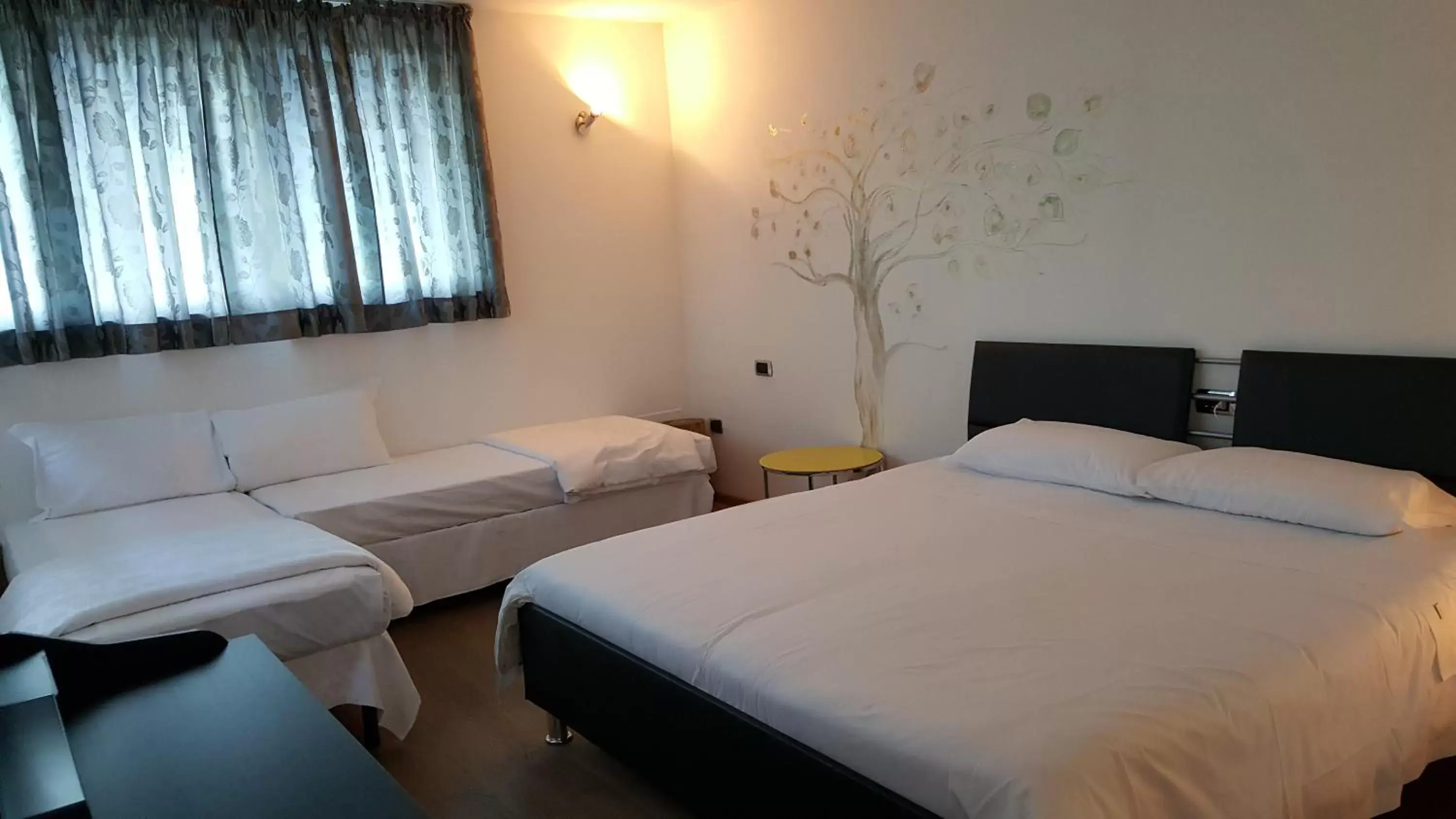 Day, Bed in B&B Mele d'Oro