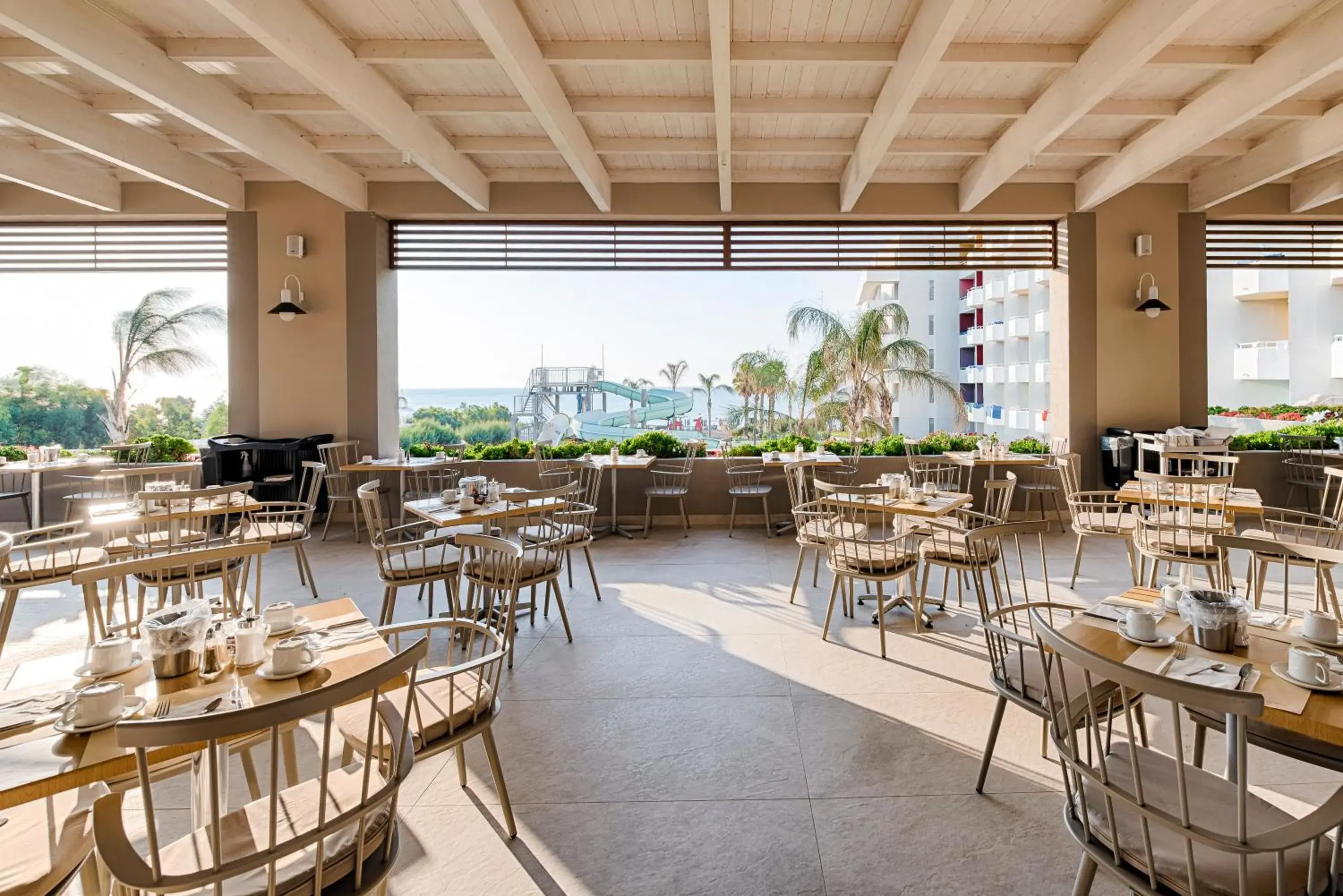 Restaurant/Places to Eat in Esperides Beach Resort