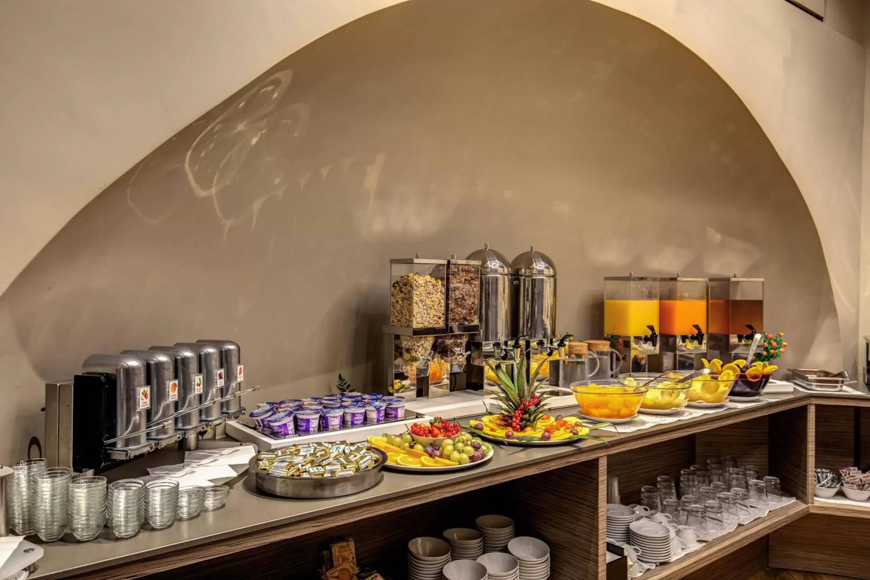 Buffet breakfast in Al Manthia Hotel - Gruppo Trevi Hotels